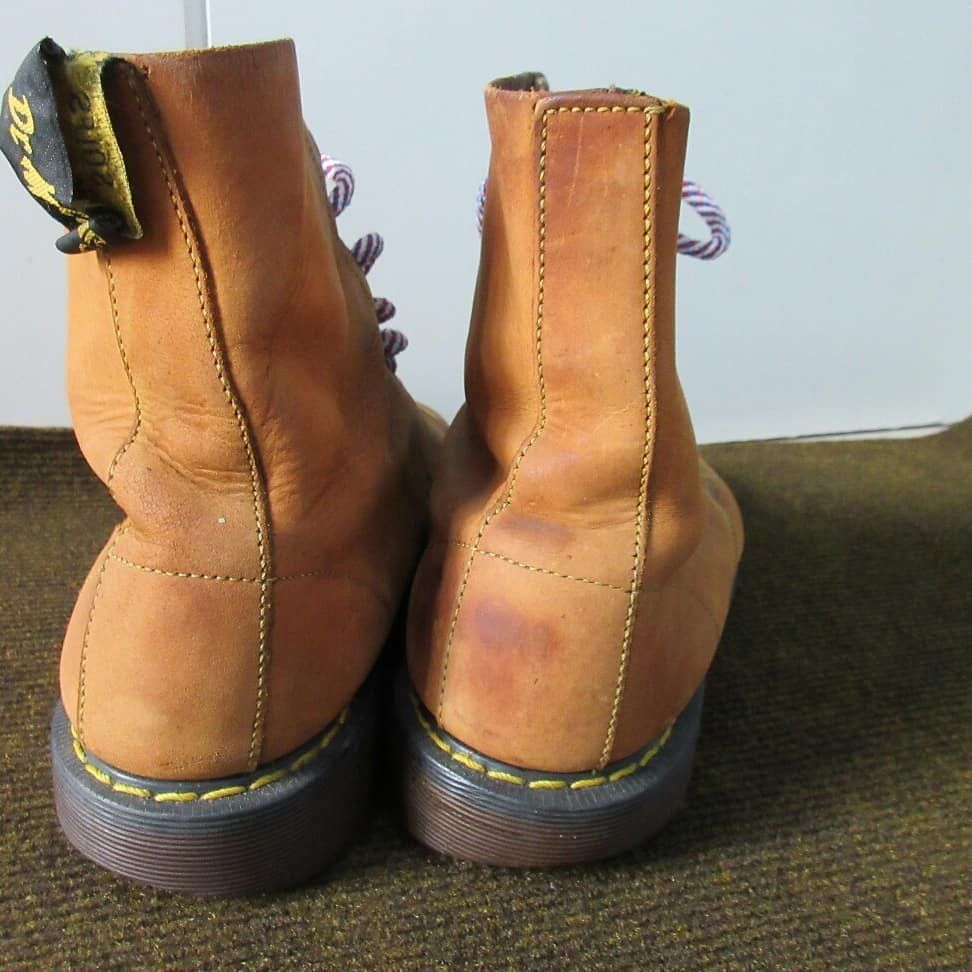 Dr. Martens Dr Martens 1460 8 Hole Vintage Brown Nubuck Size US 9 / EU 42 - 3 Thumbnail