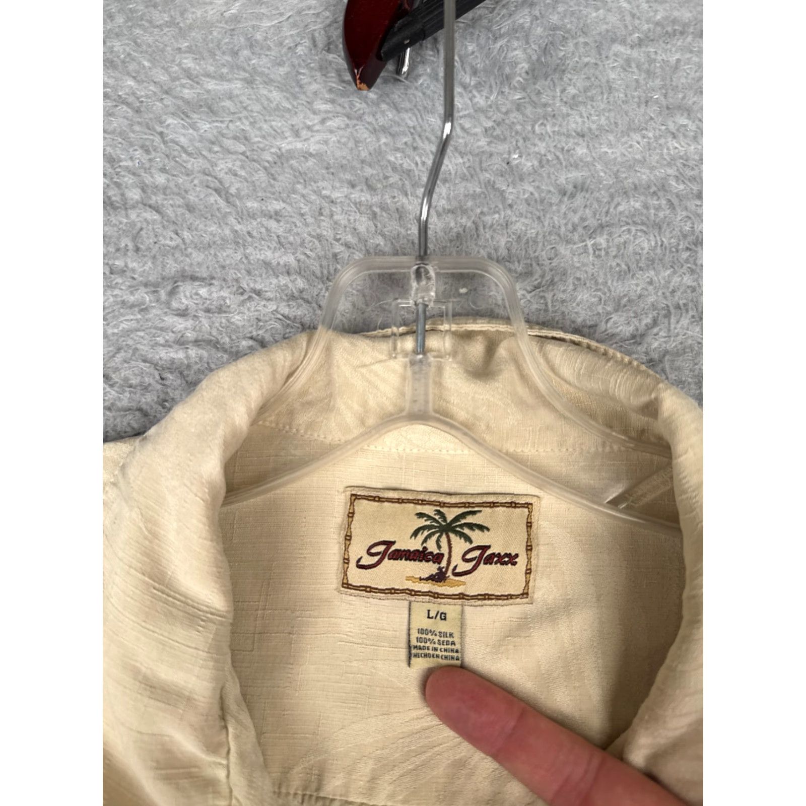 Vintage Jamaica Jaxx Shirt Men Large Beige Floral Hawaiian 100% Silk Embroidered Button-Up Casual Party/Cocktail Travel Aloha Beach Resort Vintage No N/A Size US L / EU 52-54 / 3 - 7 Thumbnail