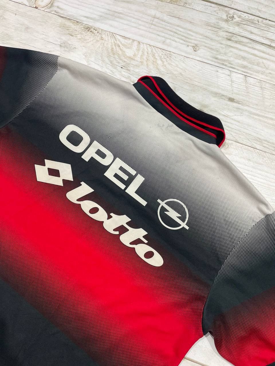 Lotto Sport Lotto AC Milan 1995 1996 Training Shirt Soccer Jersey Size US XL / EU 56 / 4 - 16 Thumbnail