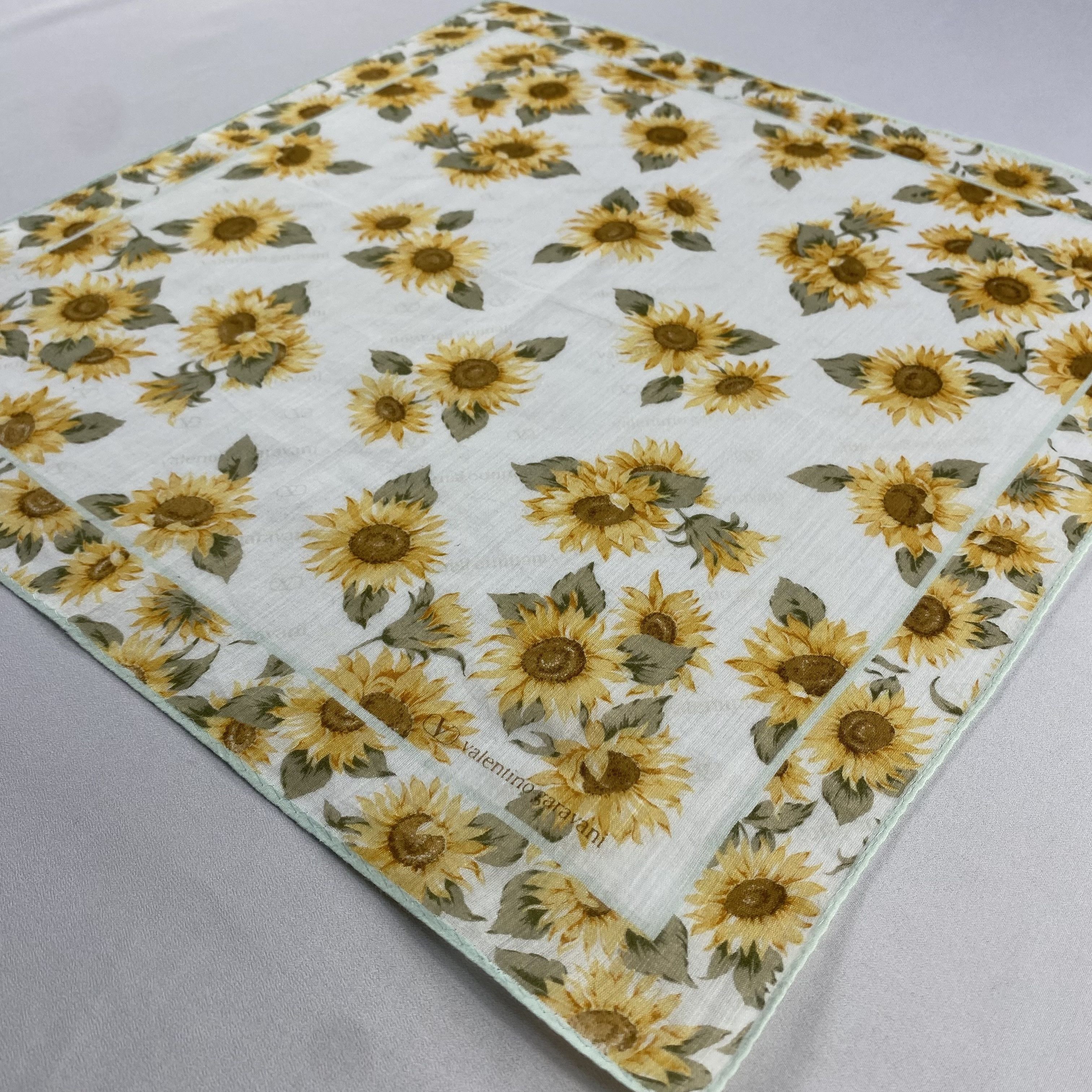 Valentino × Vintage Valentino Garavani Bandana/ Handkerchief / Neckerchief-P538 Size ONE SIZE - 2 Thumbnail
