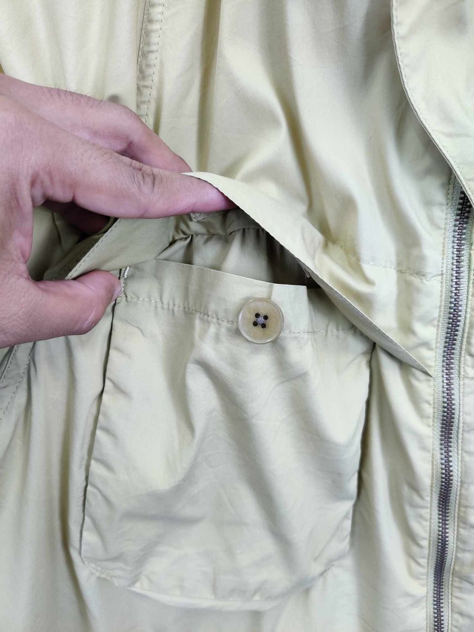 Jil Sander × Uniqlo Vintage Jil Sander x Unqilo Windbreaker Light Jacket Size US L / EU 52-54 / 3 - 6 Thumbnail