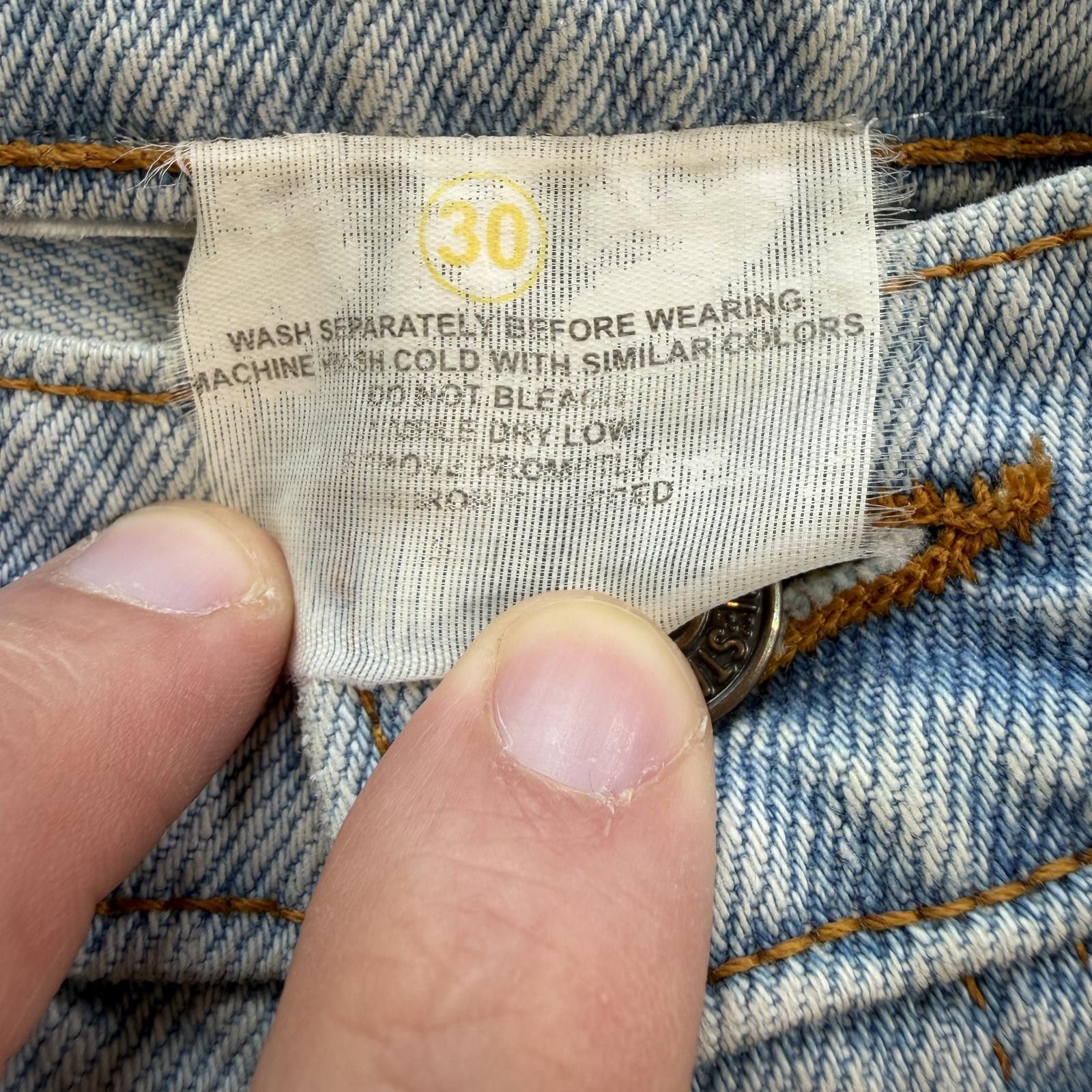 Levi's Levis 550 Relaxed Fit Jeans Mens 29x31 Light Wash Vintage Size US 29 - 5 Thumbnail