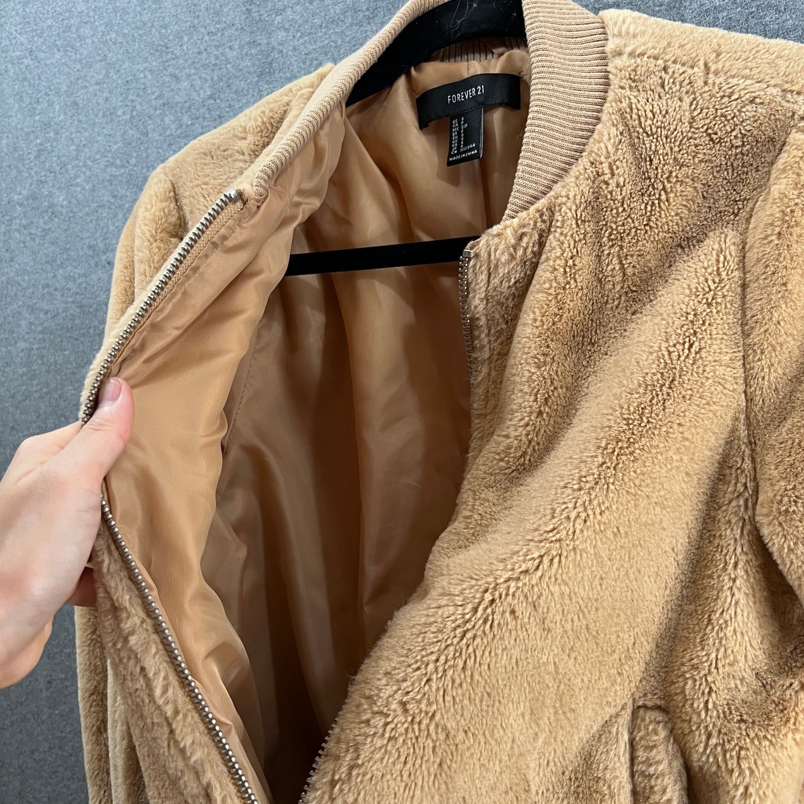 Other FOREVER 21 Faux Fur Jacket Womens Small Light Brown Size S / US 4 / IT 40 - 4 Thumbnail