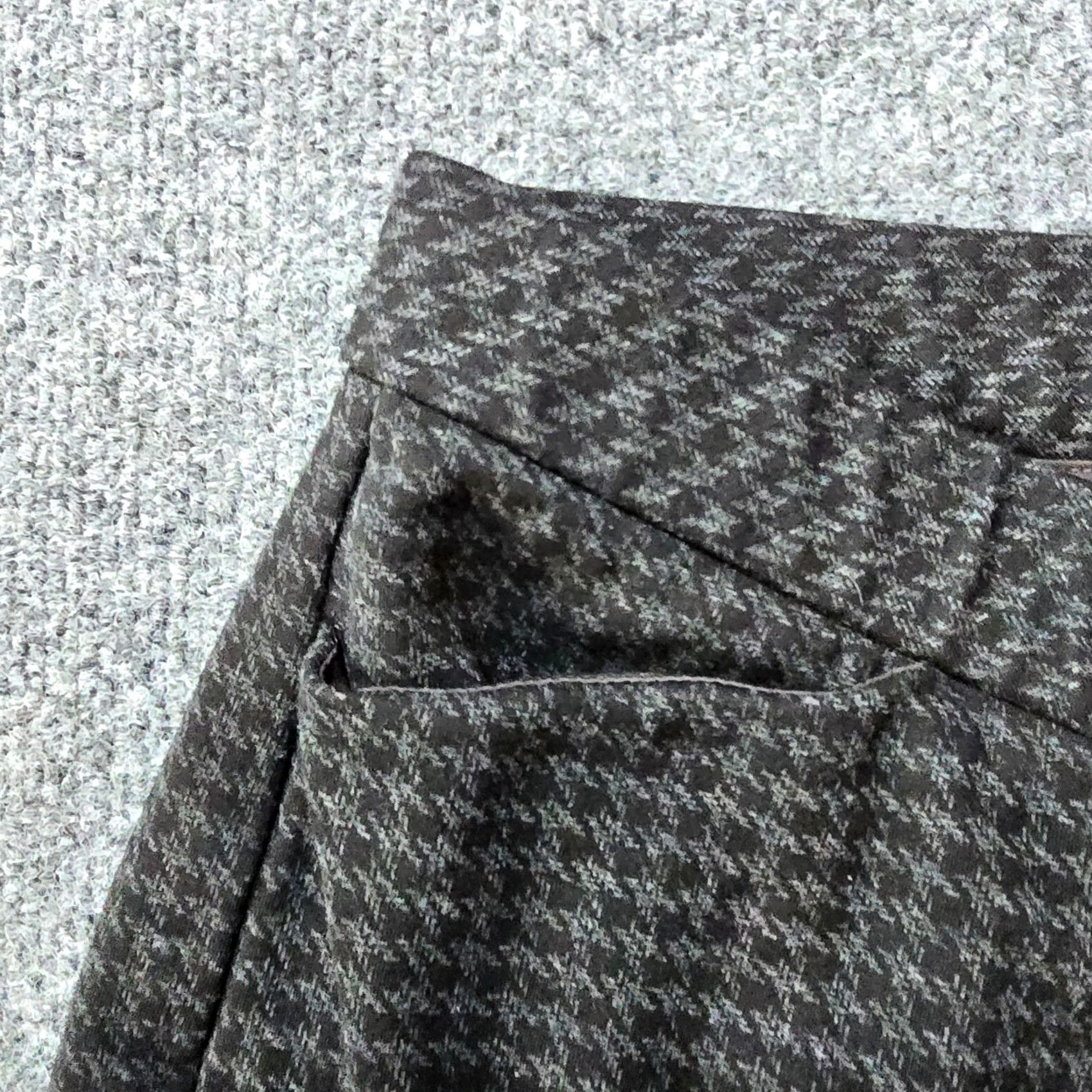 J. Jill J. Jill Pants Womens Size Small Gray Houndstooth Ponte Slim Leg Pull On Capris Tapered Casual City Womens Size 28" / US 6 / IT 42 - 3 Thumbnail