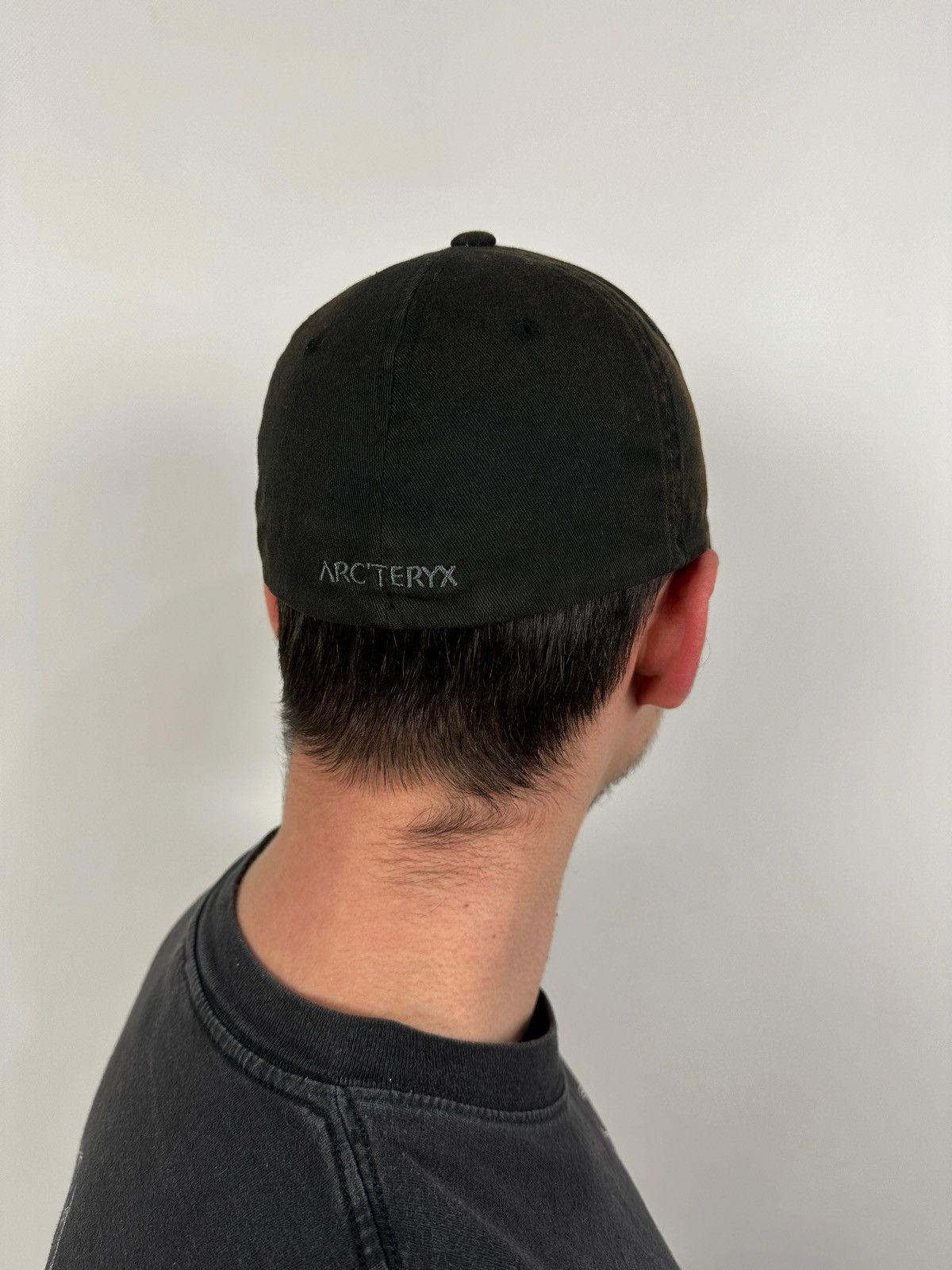 Arc'teryx Vintage Arcteryx Flexfit Faded Black Cap Hats Size ONE SIZE - 4 Thumbnail