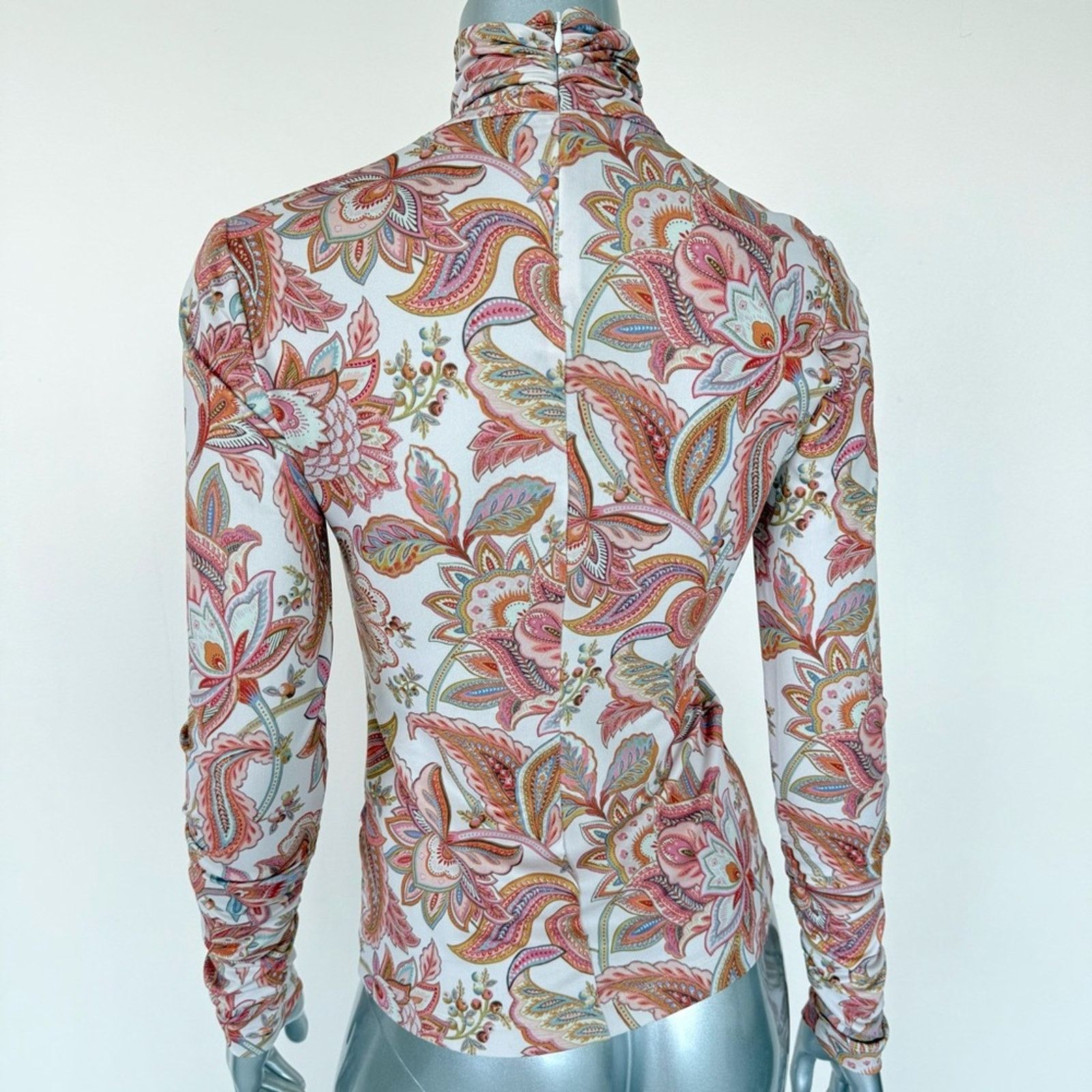 Zimmermann NEW ZIMMERMAN women long sleeve turtleneck size OP or S 390$ Size S / US 4 / IT 40 - 4 Thumbnail