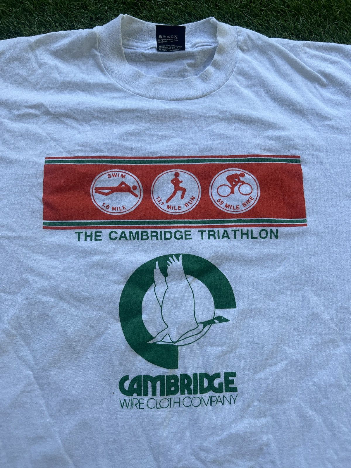 Vintage Vintage 1990 Cambridge Triathlon T-Shirt Size US L / EU 52-54 / 3 - 2 Thumbnail