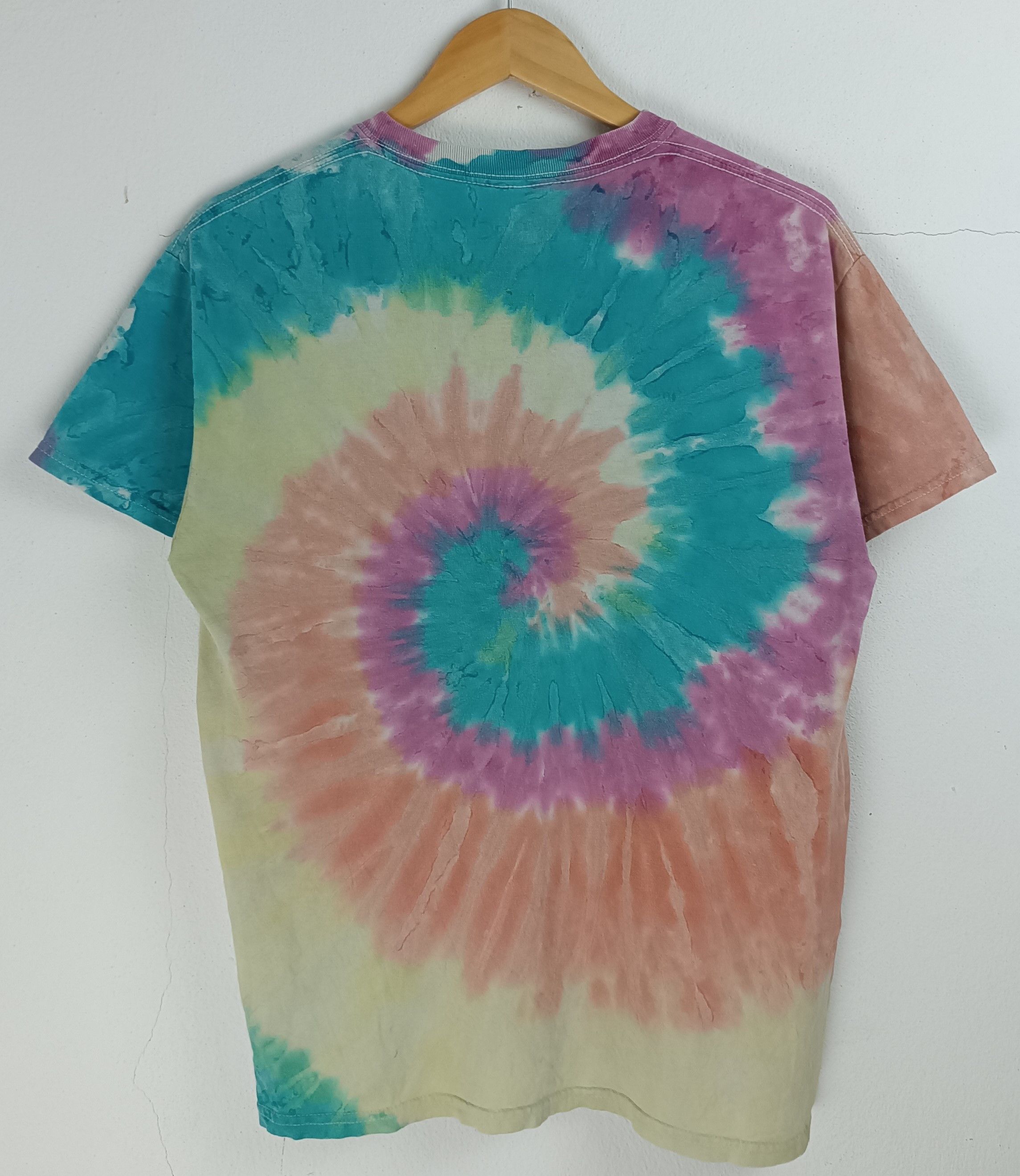 Vintage VINTAGE REVOLUTION JOHN LENNON MCCARTNEY BEATLES TIE DYE TEE Size US M / EU 48-50 / 2 - 4 Thumbnail
