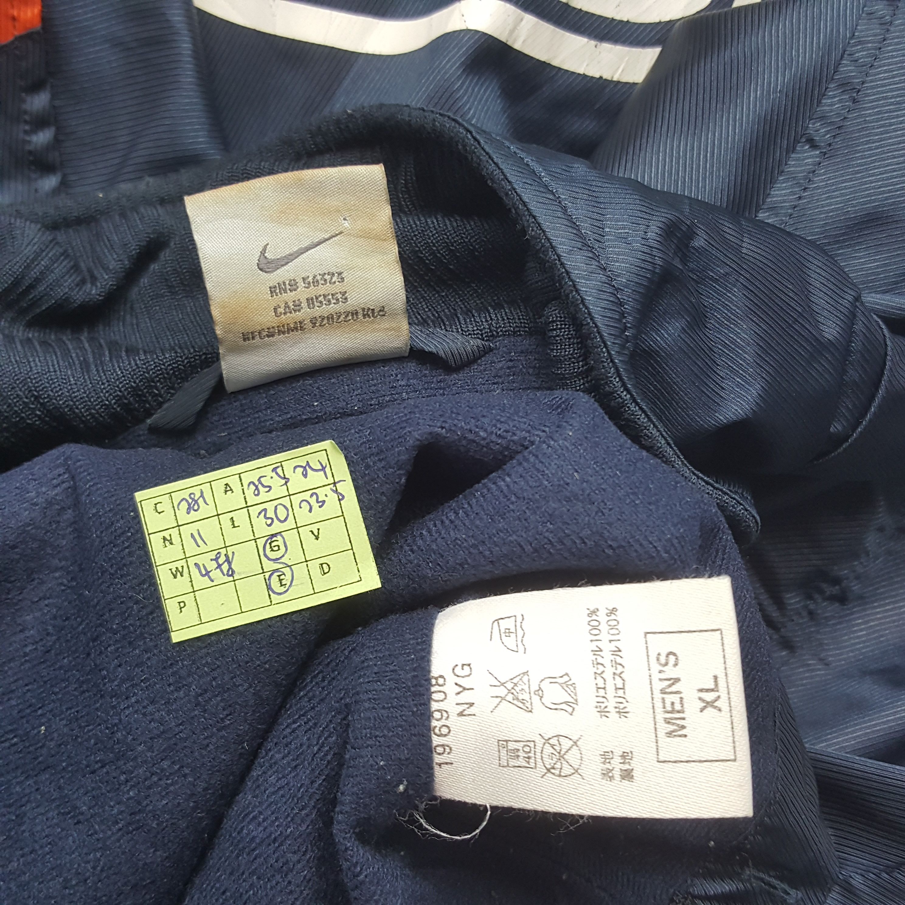 Nike × Vintage Vintage Nike American Sportwear Big Swoosh Jacket C281N11 Size US XL / EU 56 / 4 - 7 Thumbnail