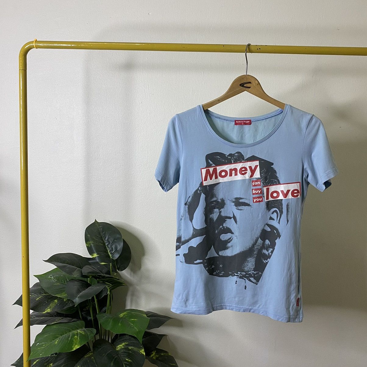 Barbara Kruger Barbara Kruger Money Can Buy You Love Women Tee Size S / US 4 / IT 40 - 1 Thumbnail