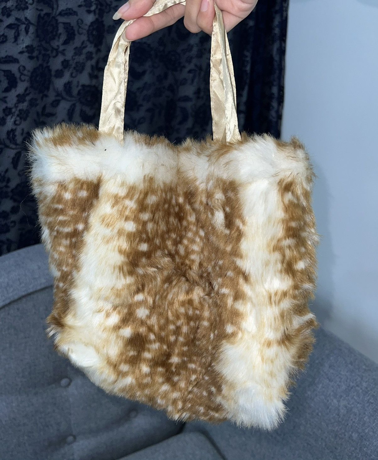 Japanese Brand Deer fur mini handle bag 🦌 Size ONE SIZE - 7 Thumbnail