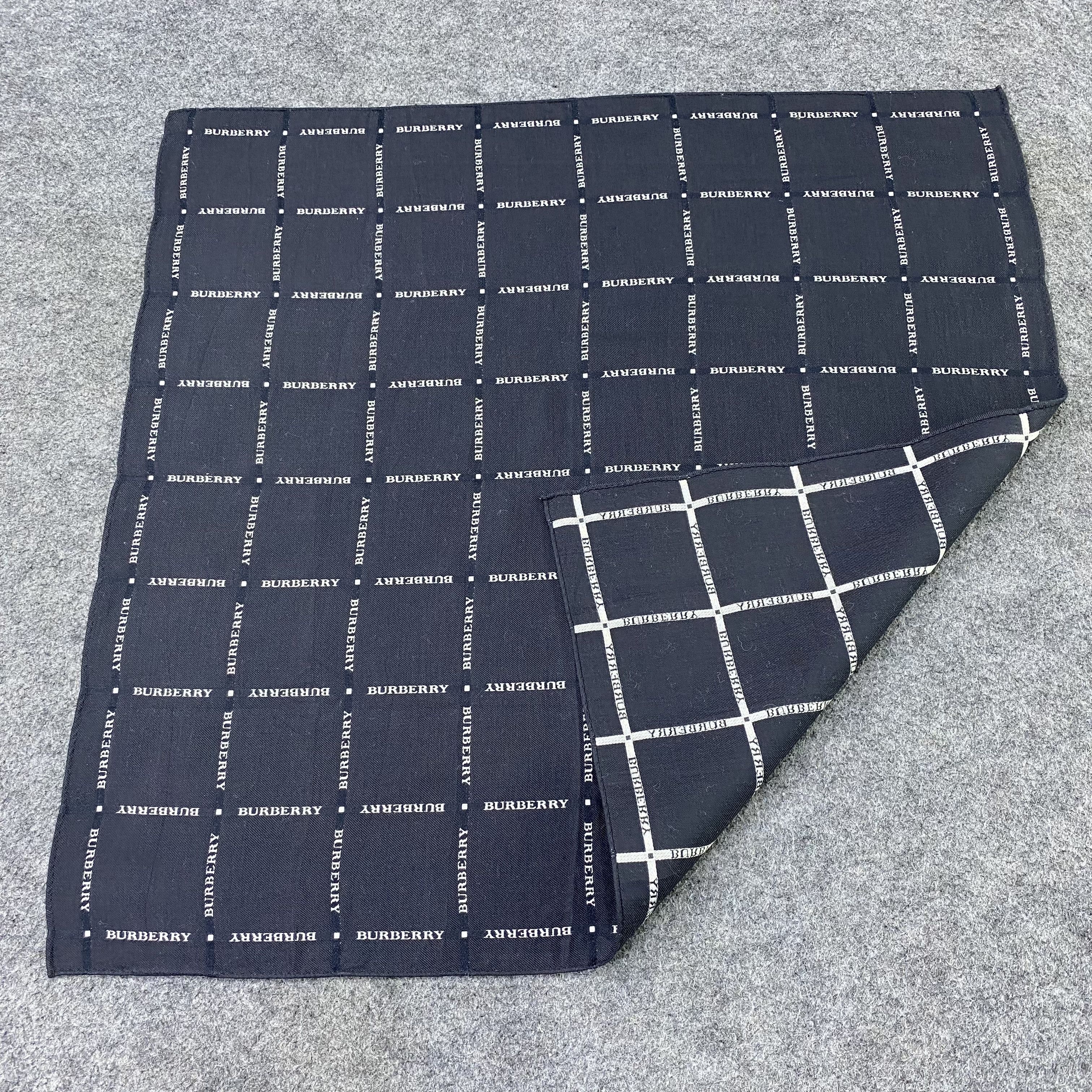 Burberry Burberry Handkerchief Neckerchief Bandana-B1813 Size ONE SIZE - 5 Thumbnail