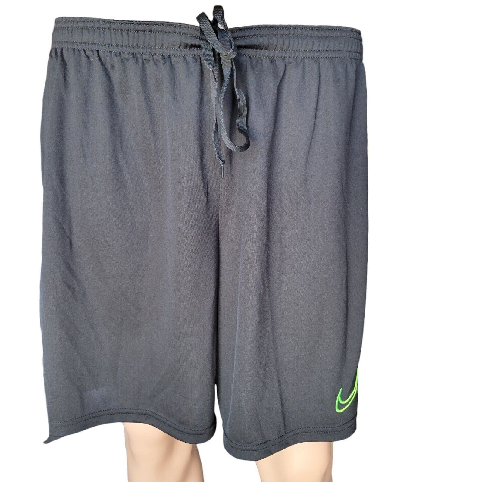 Nike Men's Nike Standard Fit Training Shorts. Size XL Size US 38 / EU 54 - 1 Thumbnail