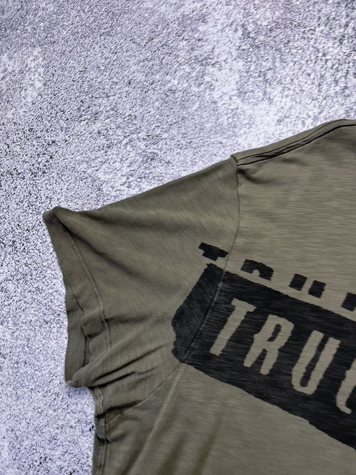 Japanese Brand Mens Vintage Distressed True Religion T-shirt Rare Y2K tee Size US L / EU 52-54 / 3 - 10 Thumbnail