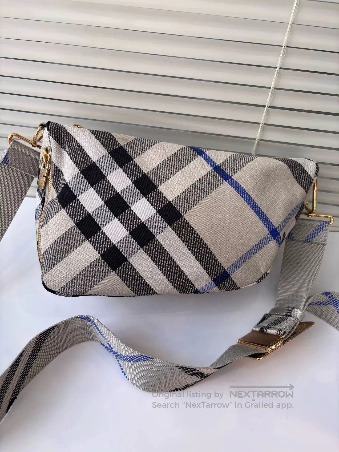 Burberry Burberry Canvas Check Crossbody Bag. Size ONE SIZE - 2 Thumbnail
