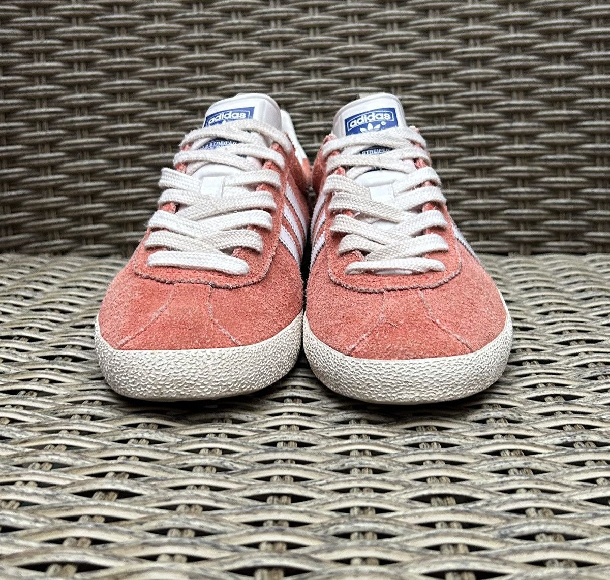 Adidas × Vintage Vintage Adidas Gazelle OG Red Suede Low-Top Trainers Size US 7.5 / EU 40-41 - 3 Thumbnail
