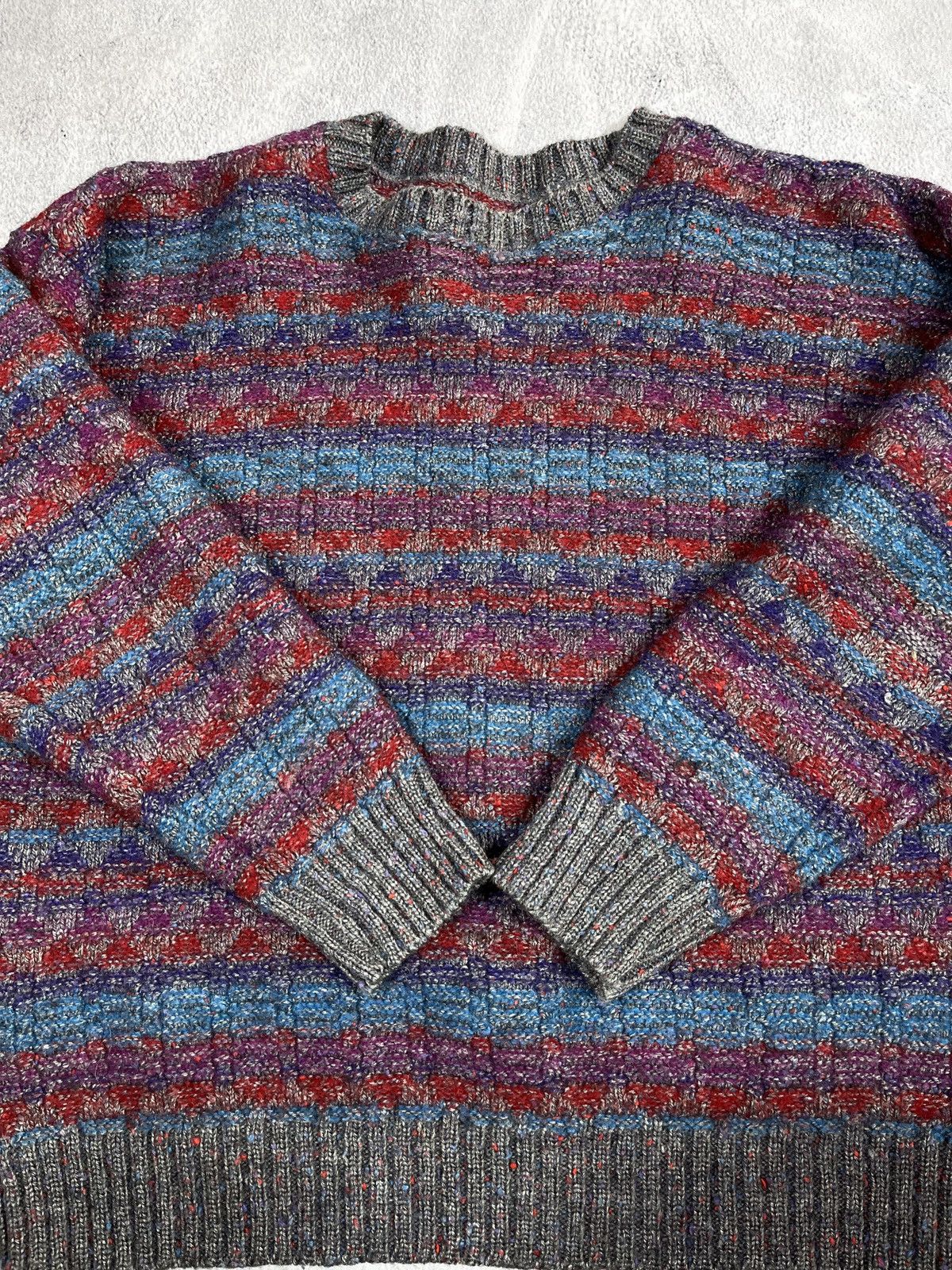 Vintage Vintage 90s Coogi style coloured sweater streetwear size M Size M / US 6-8 / IT 42-44 - 4 Thumbnail