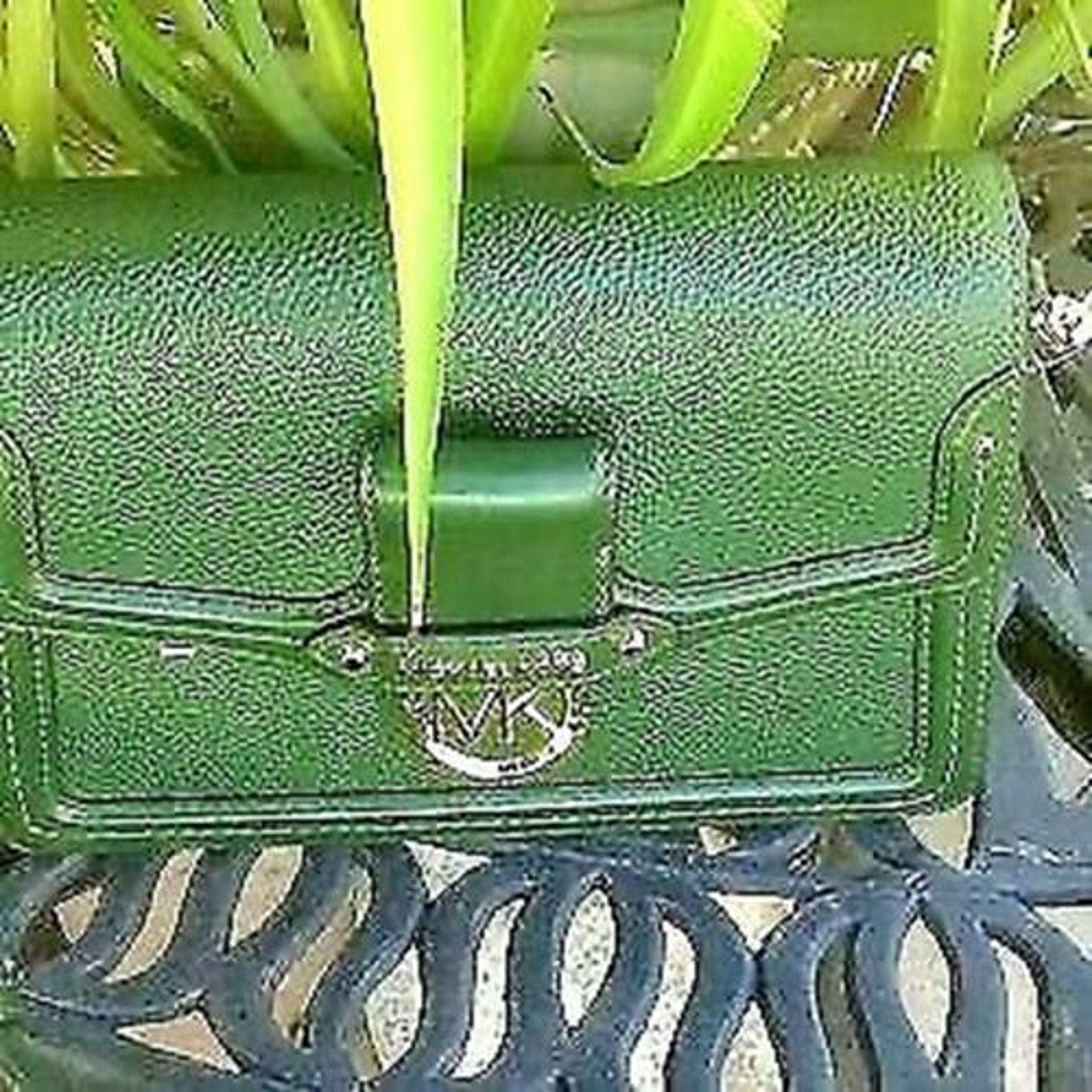 Michael Kors MICHAEL KORS PEBBLE LEATHER HANDBAG ?? NWT Size ONE SIZE - 1 Thumbnail