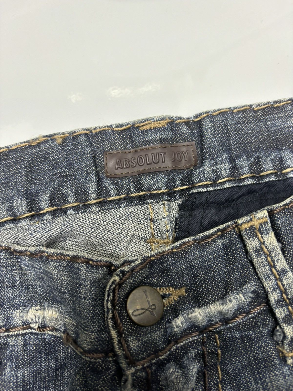 Beauty Beast ABSOLUTE JOY MULTI POCKET BAGGY CROP DISTRESSED DENIM JEANS Size US 33 - 7 Thumbnail