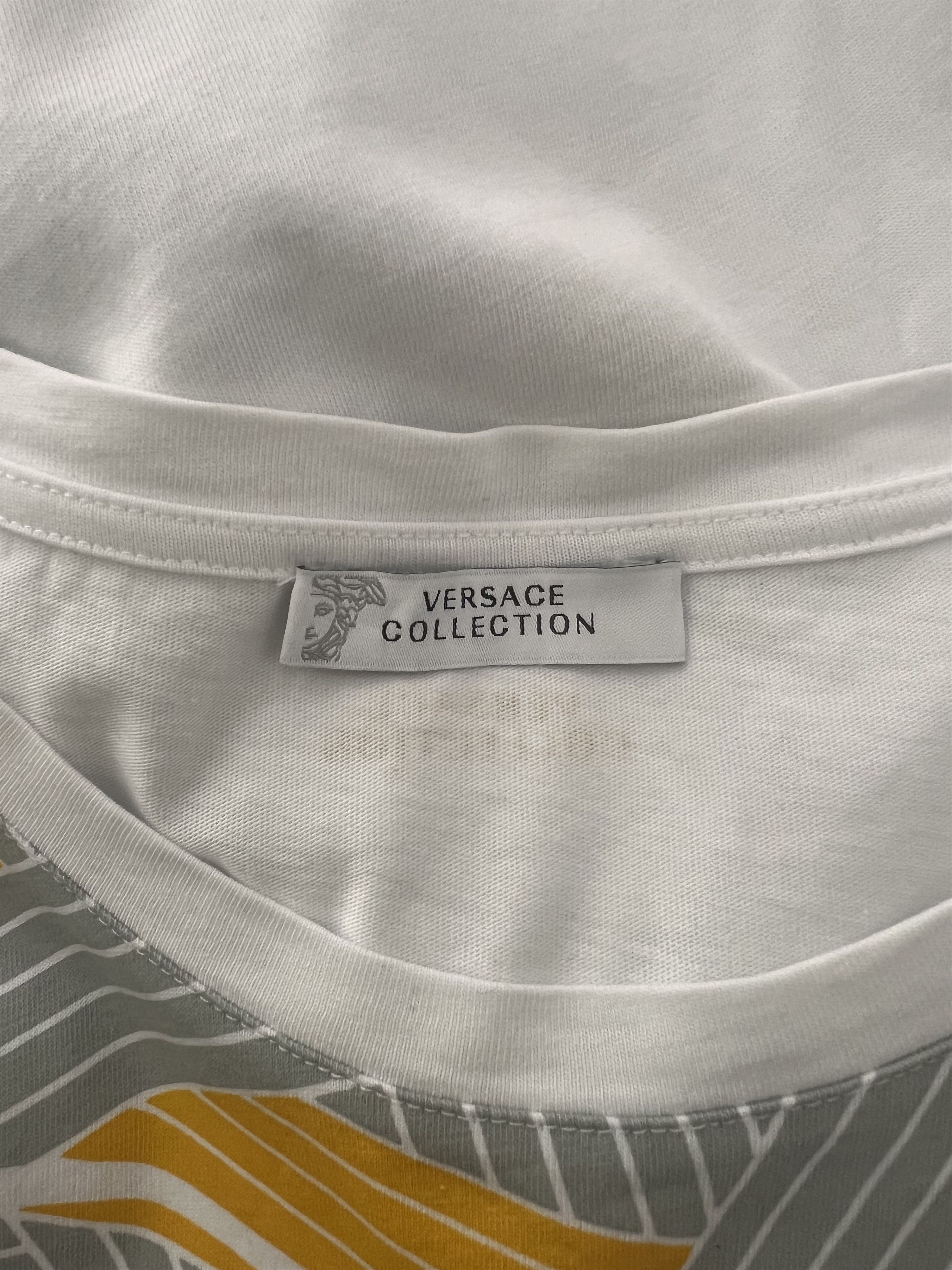 Versace Versace abstract print tee Size US XL / EU 56 / 4 - 3 Thumbnail