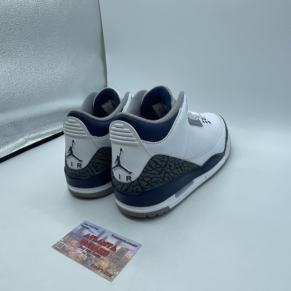 Jordan Brand Air Jordan 3 midnight navy Size US 8 / EU 41 - 5 Thumbnail