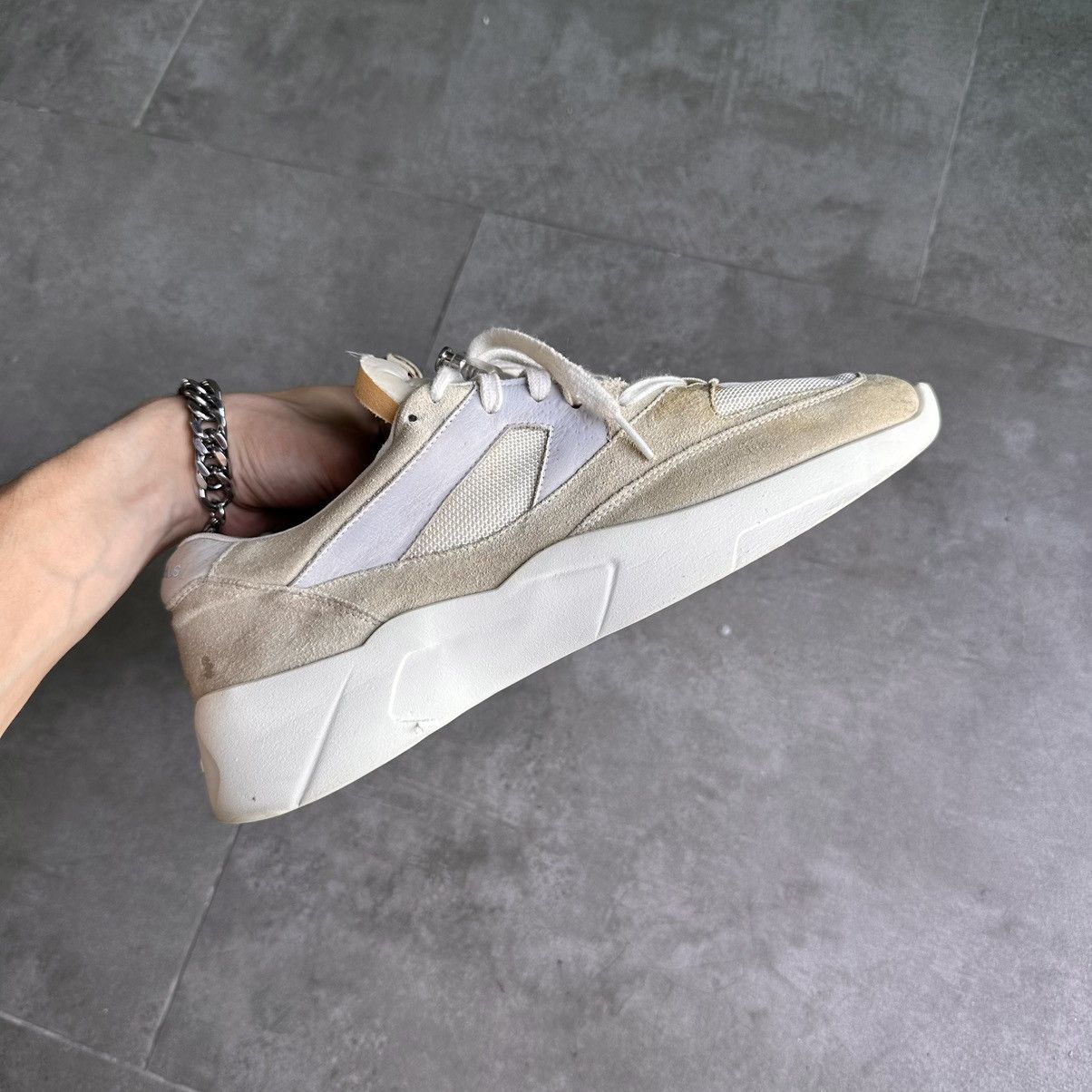 Essentials FEAR OF GOD ESSENTIALS Distance Runner Sneakers Beige/Grey Size US 9 / EU 42 - 9 Thumbnail