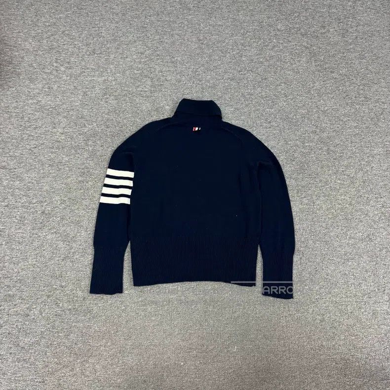 Thom Browne Thom Browne Pure cashmere four-striped high-neck sweater Size US M / EU 48-50 / 2 - 2 Thumbnail