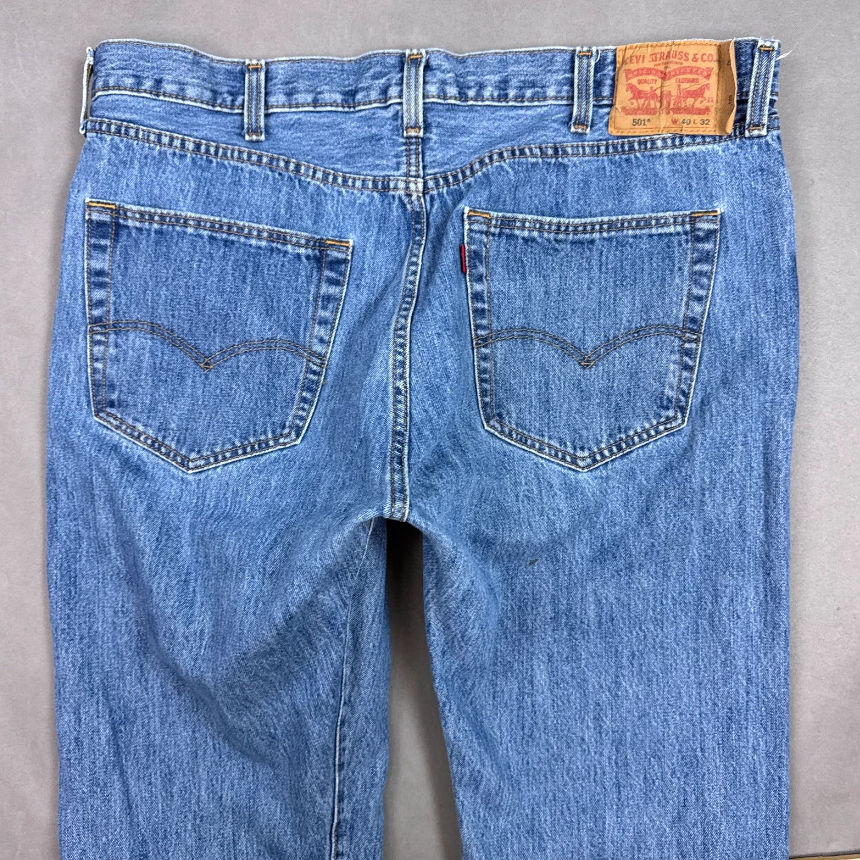 Levi's Levi's 501 Jeans Mens 40x32 Denim Button Fly Straight Classic Regular Color Black Waist 40 Inseam 32 Size US 40 / EU 56 - 5 Thumbnail