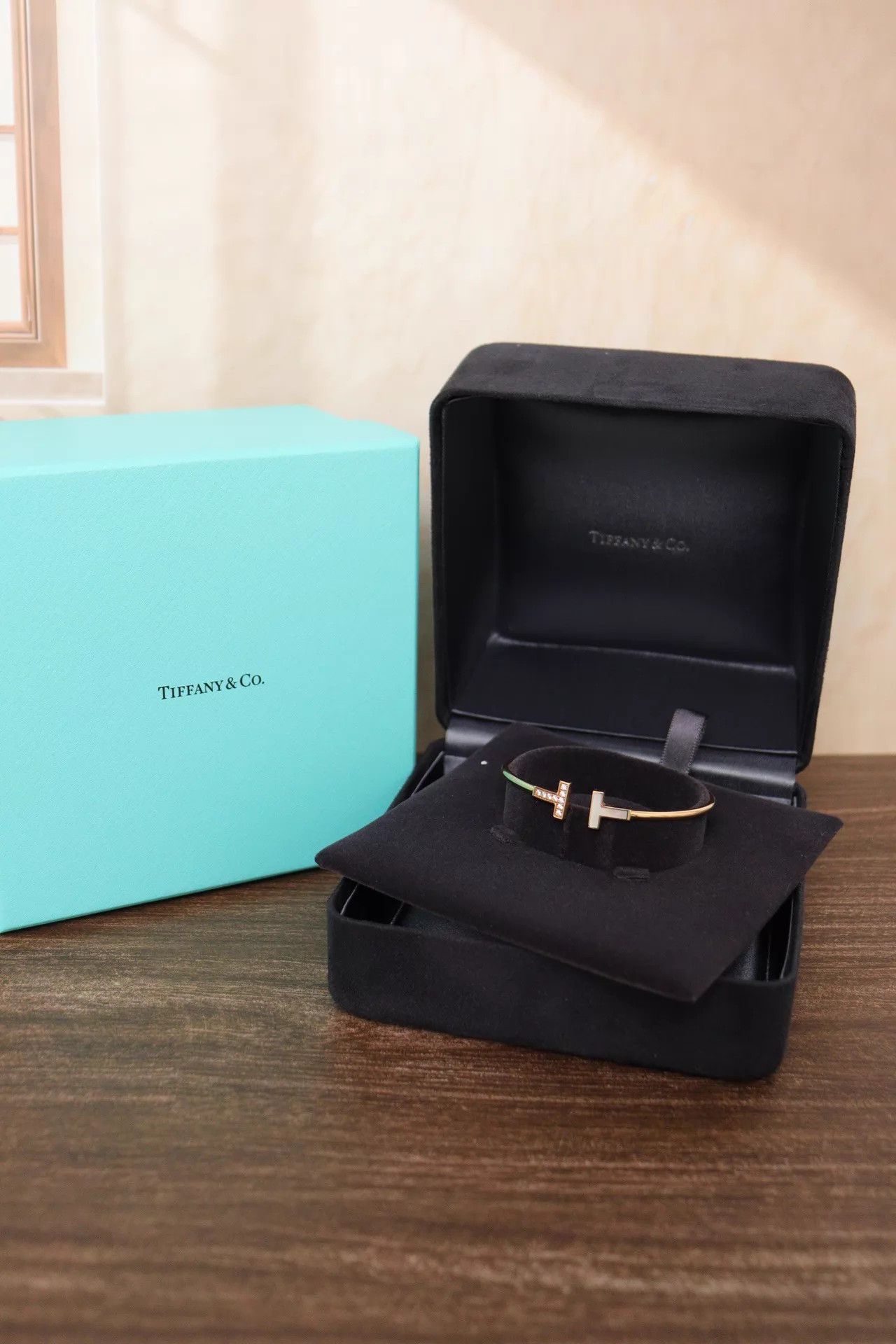 Tiffany & Co. Tiffany Double T Narrow 18K RG D MOP Bangle 15.5 Box 21Oct Size ONE SIZE - 1 Thumbnail