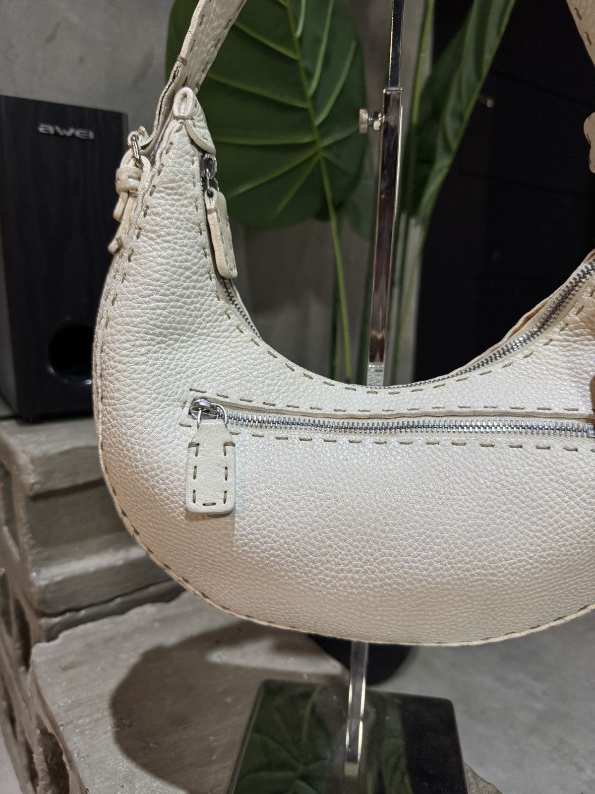 Fendi Fendi Selleria Hobo White Size ONE SIZE - 2 Thumbnail