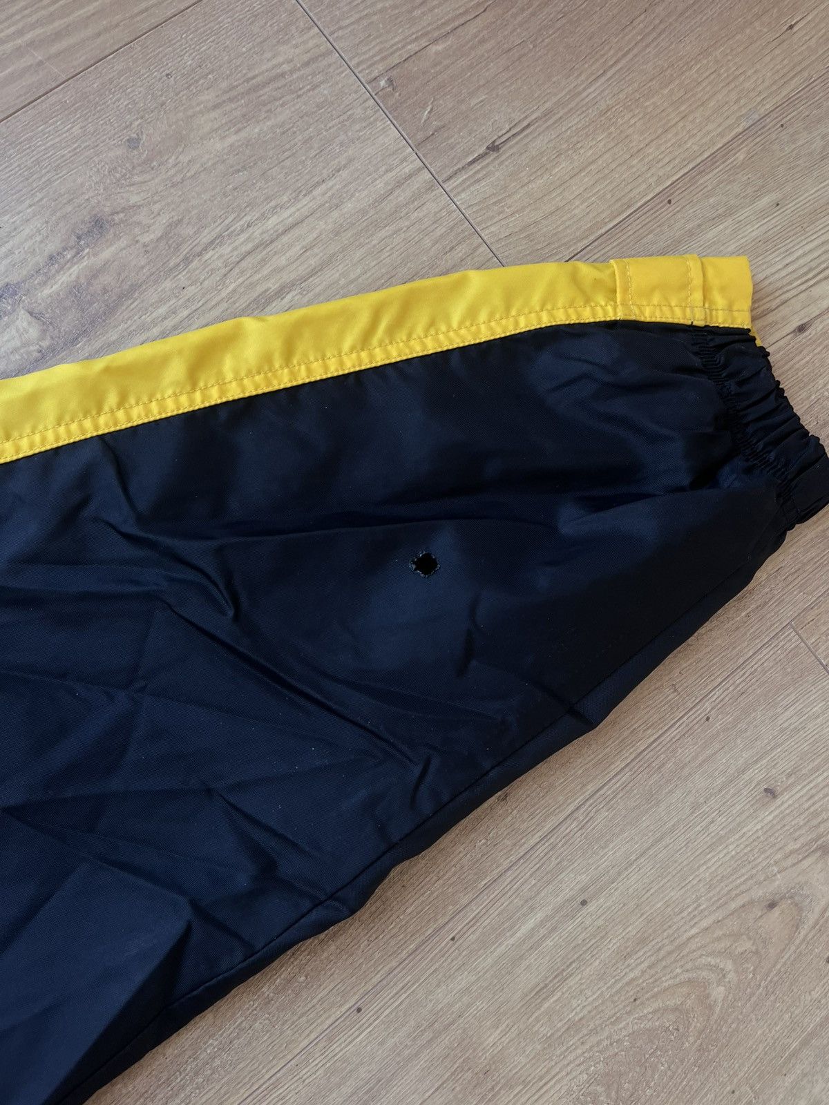 Nike 90’s NIKE BIG BACK SWOOSH LOGO OVERSIZED RETRO TRACK JACKET Size US XL / EU 56 / 4 - 12 Thumbnail