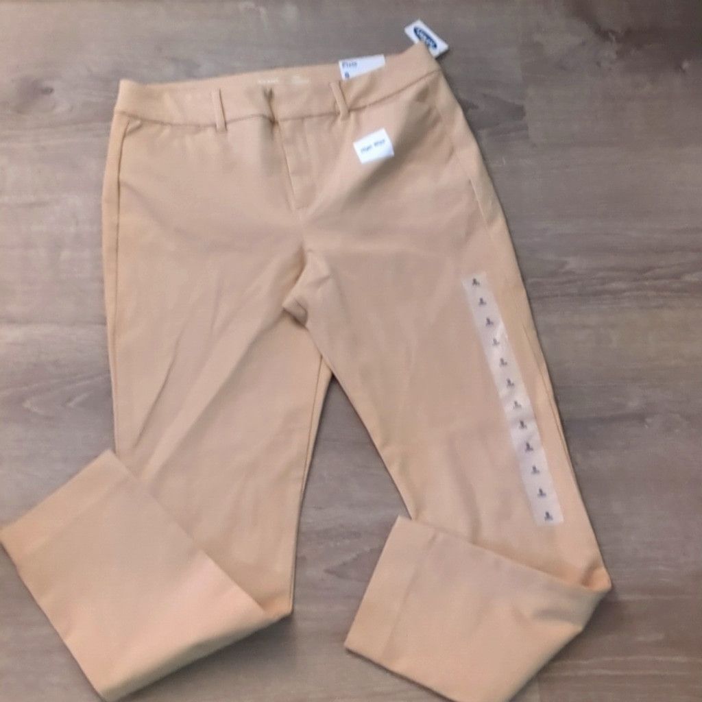 Old Navy Old navy pixie high rise khaki pants size 8 Size 30" / US 8 / IT 44 - 1 Thumbnail