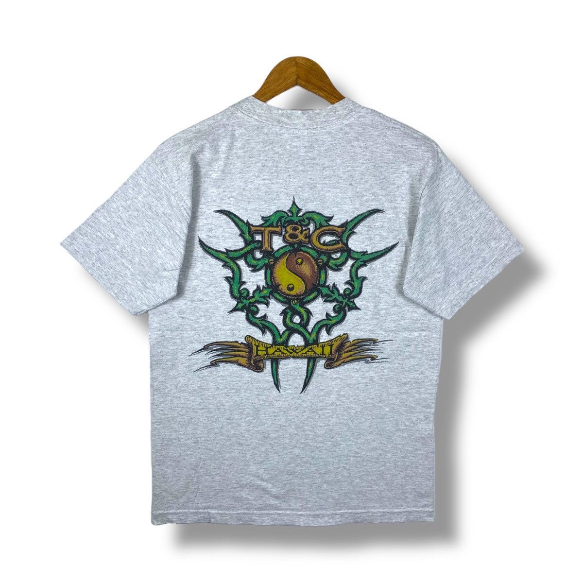Vintage Vintage 90's T&C HAWAII Graphic Surf Tee Shirt Medium Size Size US M / EU 48-50 / 2 - 1 Thumbnail