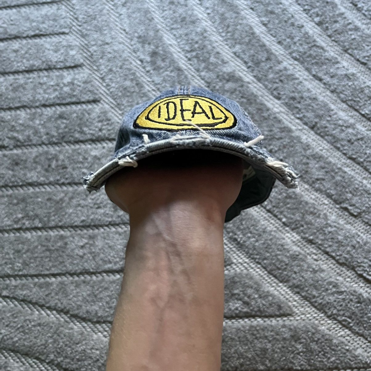 H&M × Jean-Michel Basquiat × Who Decides War Vintage Jean Michel Basquiat x Who Decides War Logo Cap Size ONE SIZE - 7 Thumbnail