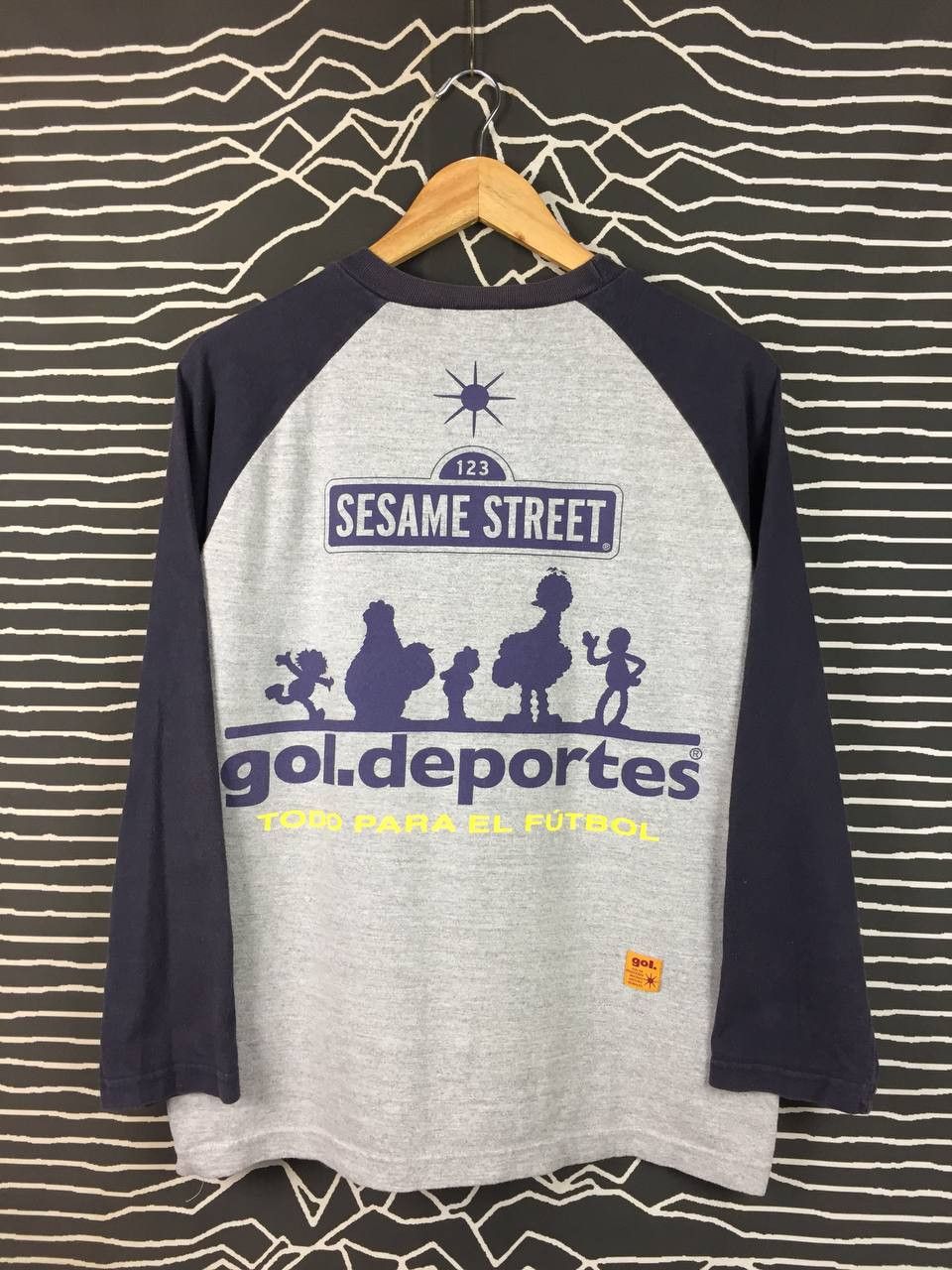 Japanese Brand Vtg Sesame Street X Gol Deportes Street Soccer Raglan Tee Size US L / EU 52-54 / 3 - 1 Thumbnail