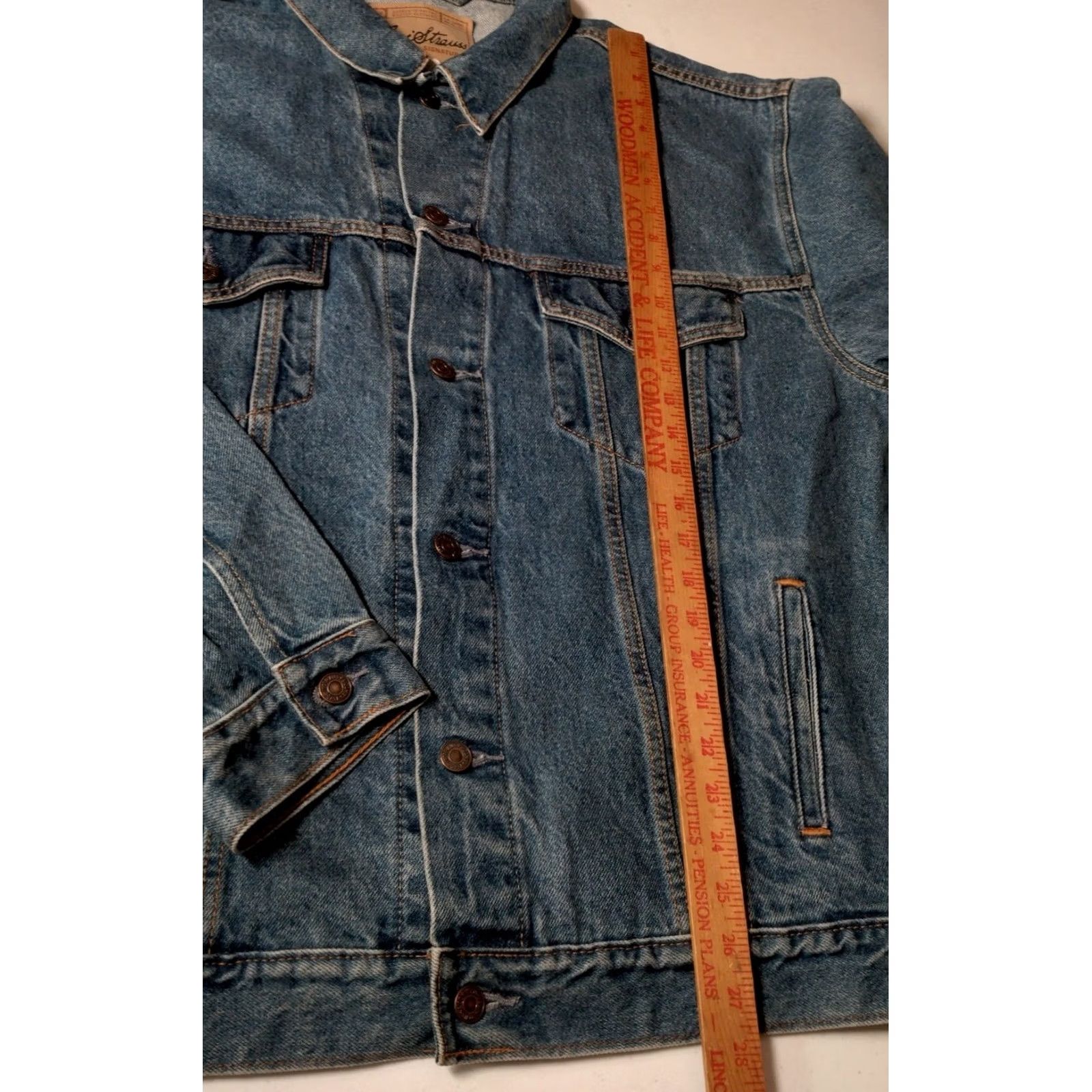 Levi's VINTAGE Levi's Jean Jacket Men XL Denim Trucker Button Up blue Pocketed Regular fit Size US 36 / EU 52 - 5 Thumbnail