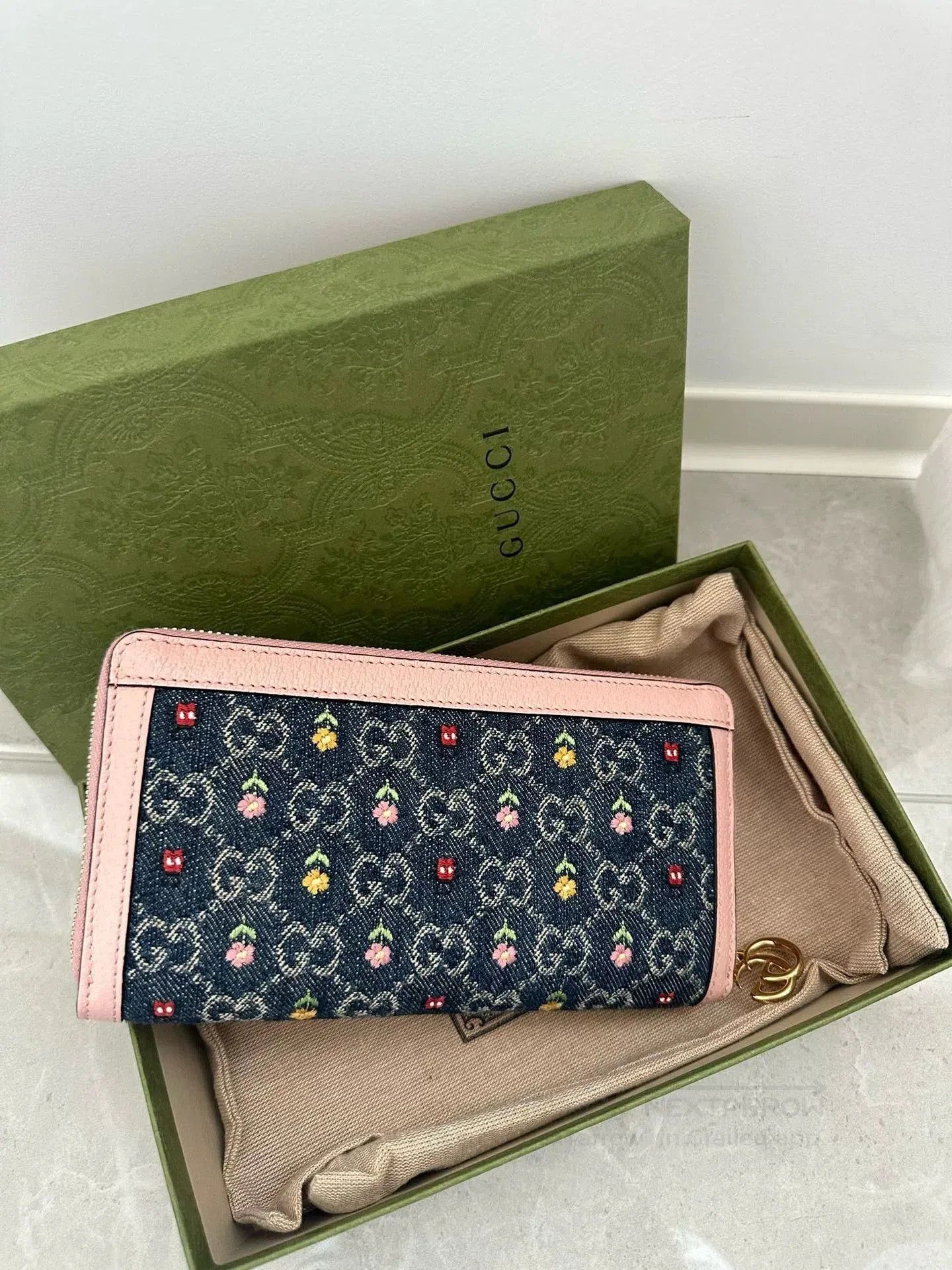 Gucci Gucci Leather Denim Long Wallet Clutch. Size ONE SIZE - 3 Thumbnail