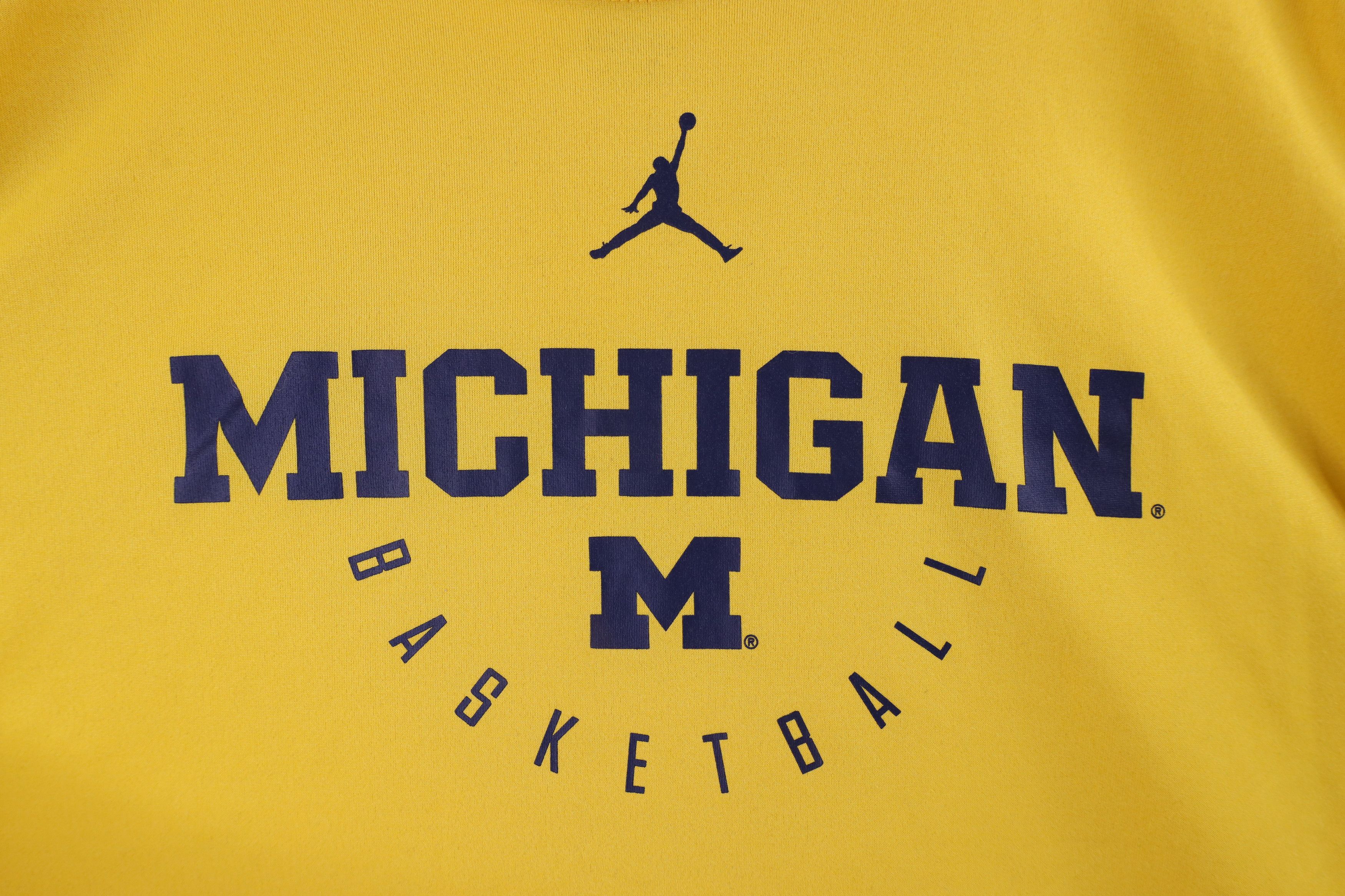 Nike × Vintage Nike Air Jordan of Michigan Basketball Short Sleeve T-Shirt Size US XL / EU 56 / 4 - 4 Thumbnail