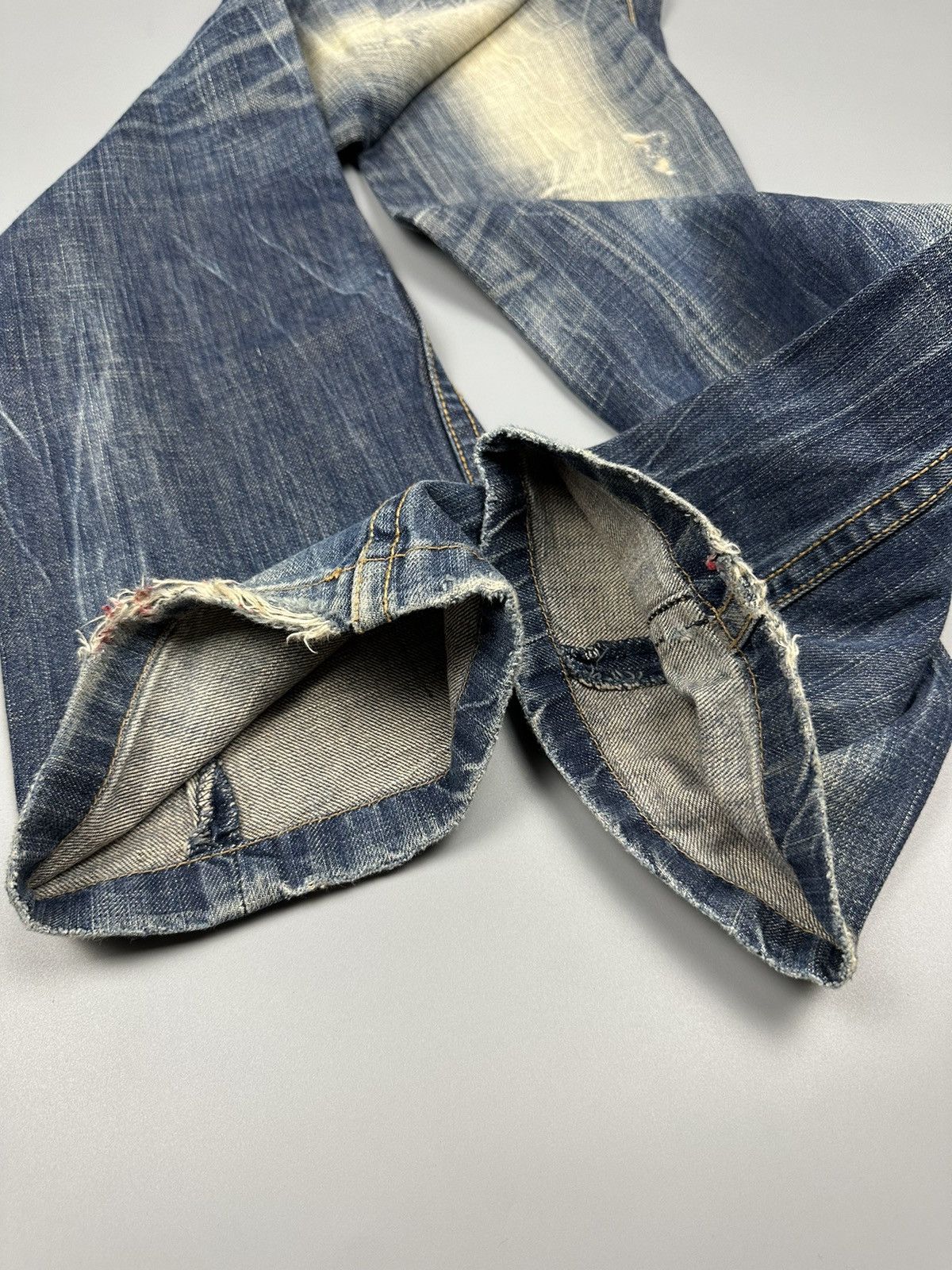 If Six Was Nine Distressed Yoshimoto Nara X Lolita Flare Zipper Jeans Size US 30 / EU 46 - 11 Thumbnail