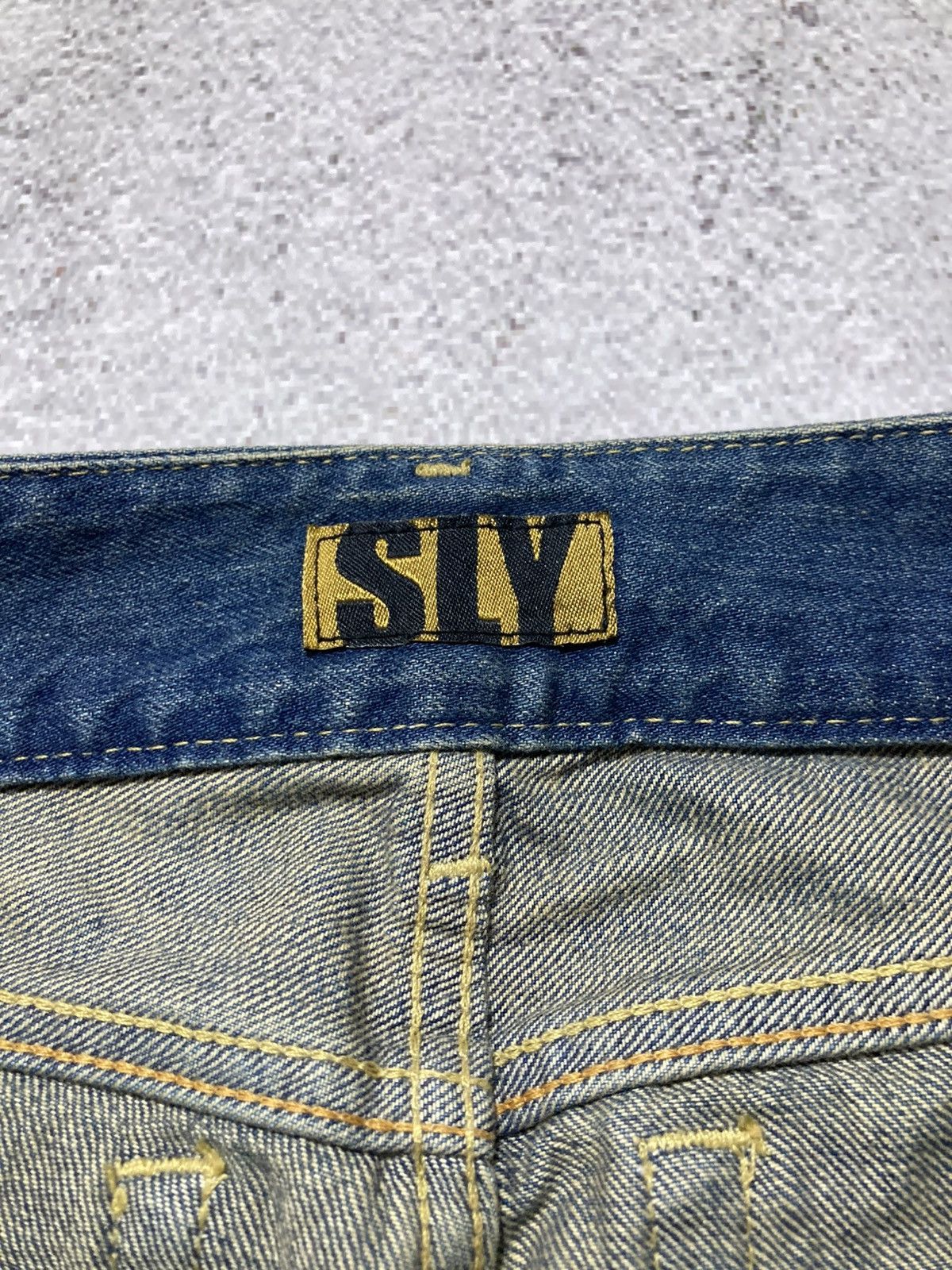 Japanese Brand 🇯🇵 2000s SLY Japan Ripped Bootcut Denim Jeans Pants Blue Wash Size US 26 / EU 42 - 18 Thumbnail