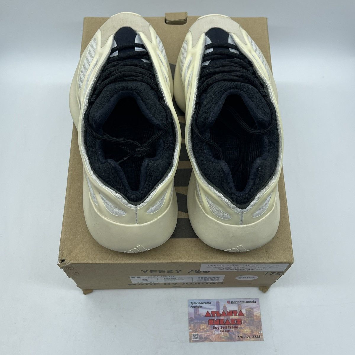 Adidas Yeezy 700 Azael Size US 9 / EU 42 - 6 Thumbnail