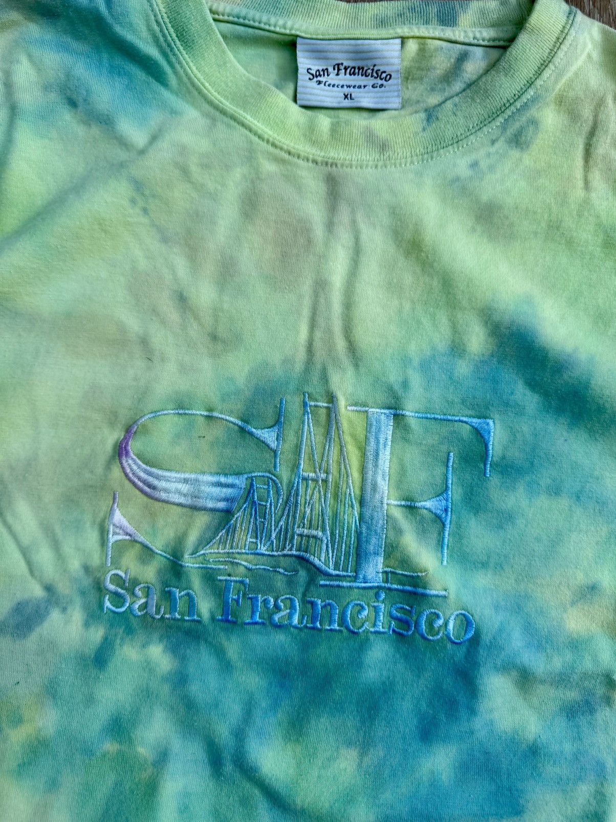Vintage Spiral Tie Dye Embroidered San Fransisco 90s Tee Size US L / EU 52-54 / 3 - 2 Thumbnail