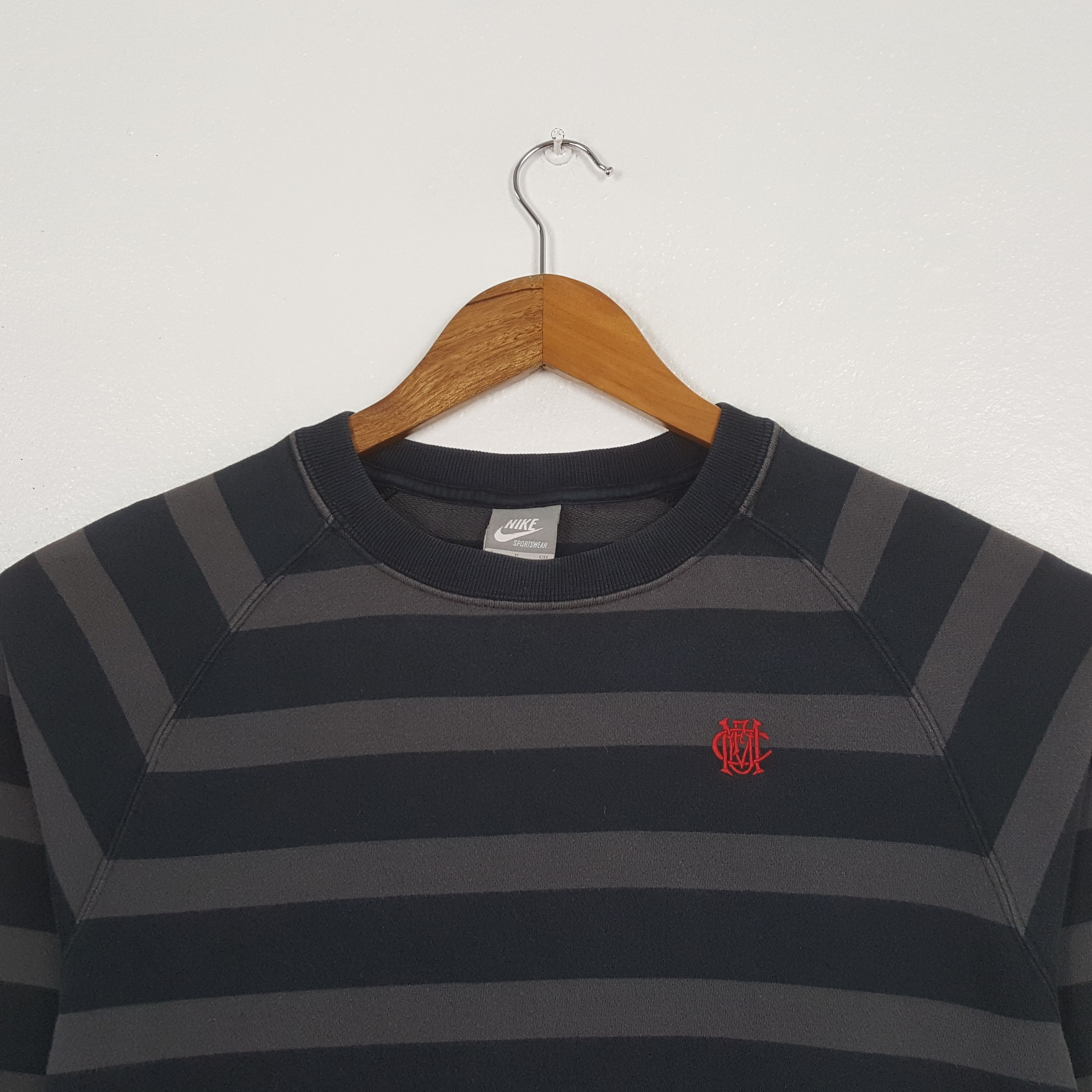 Nike Vintage Nike Sportswear Stripe Design Sweatshirt C323N9 Size US M / EU 48-50 / 2 - 2 Thumbnail
