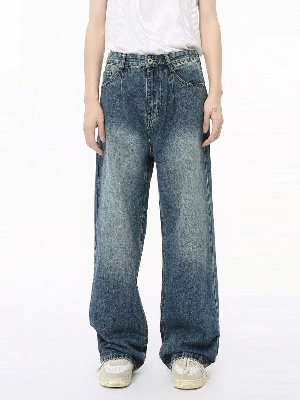 Japanese Brand × Jean Vintage Washed Straight Fit Blue Jeans Size US 32 / EU 48 - 1 Thumbnail