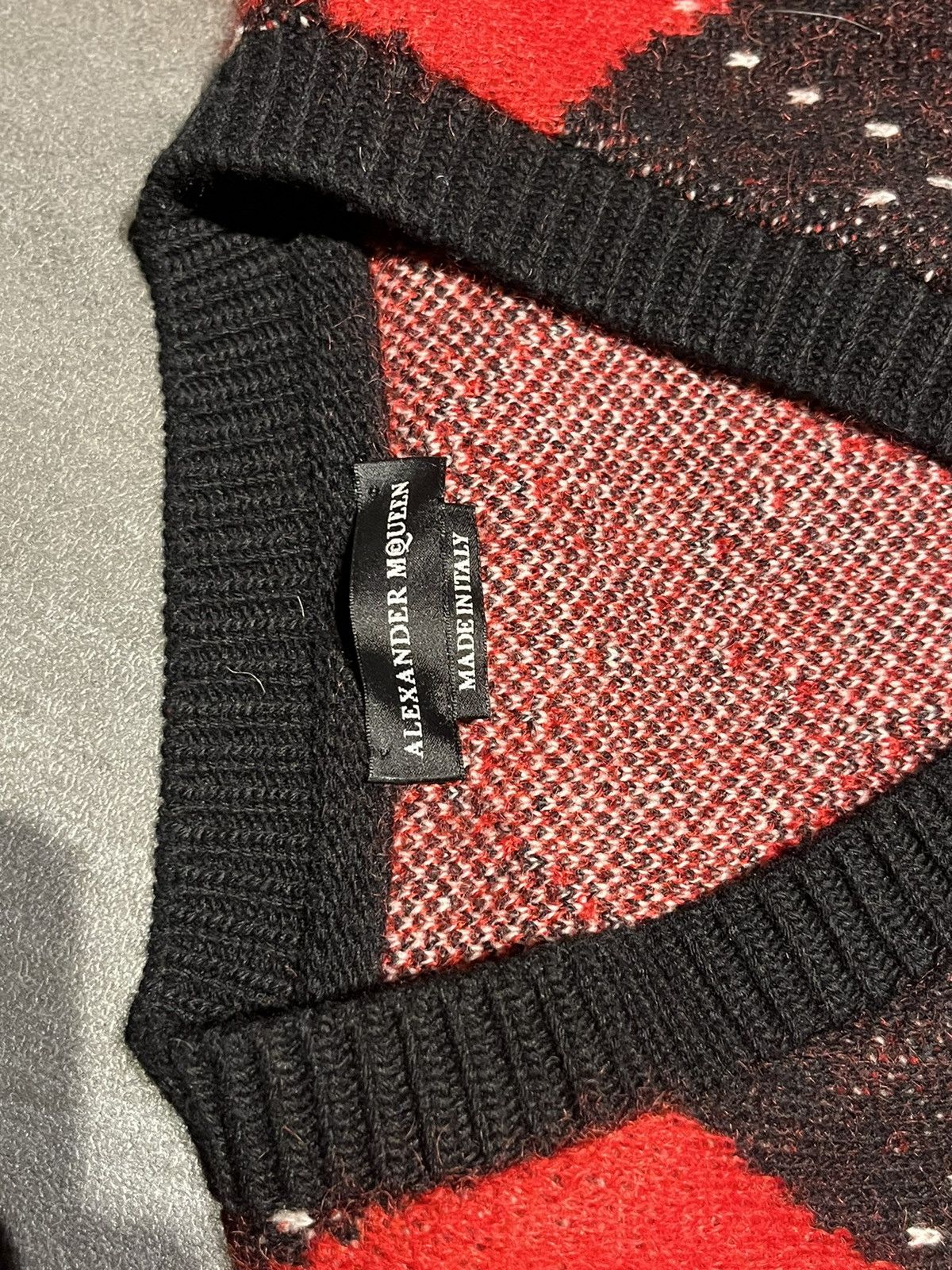 Alexander McQueen Alexander Mcqueen Red mohair sweater Size US XS / EU 42 / 0 - 4 Thumbnail