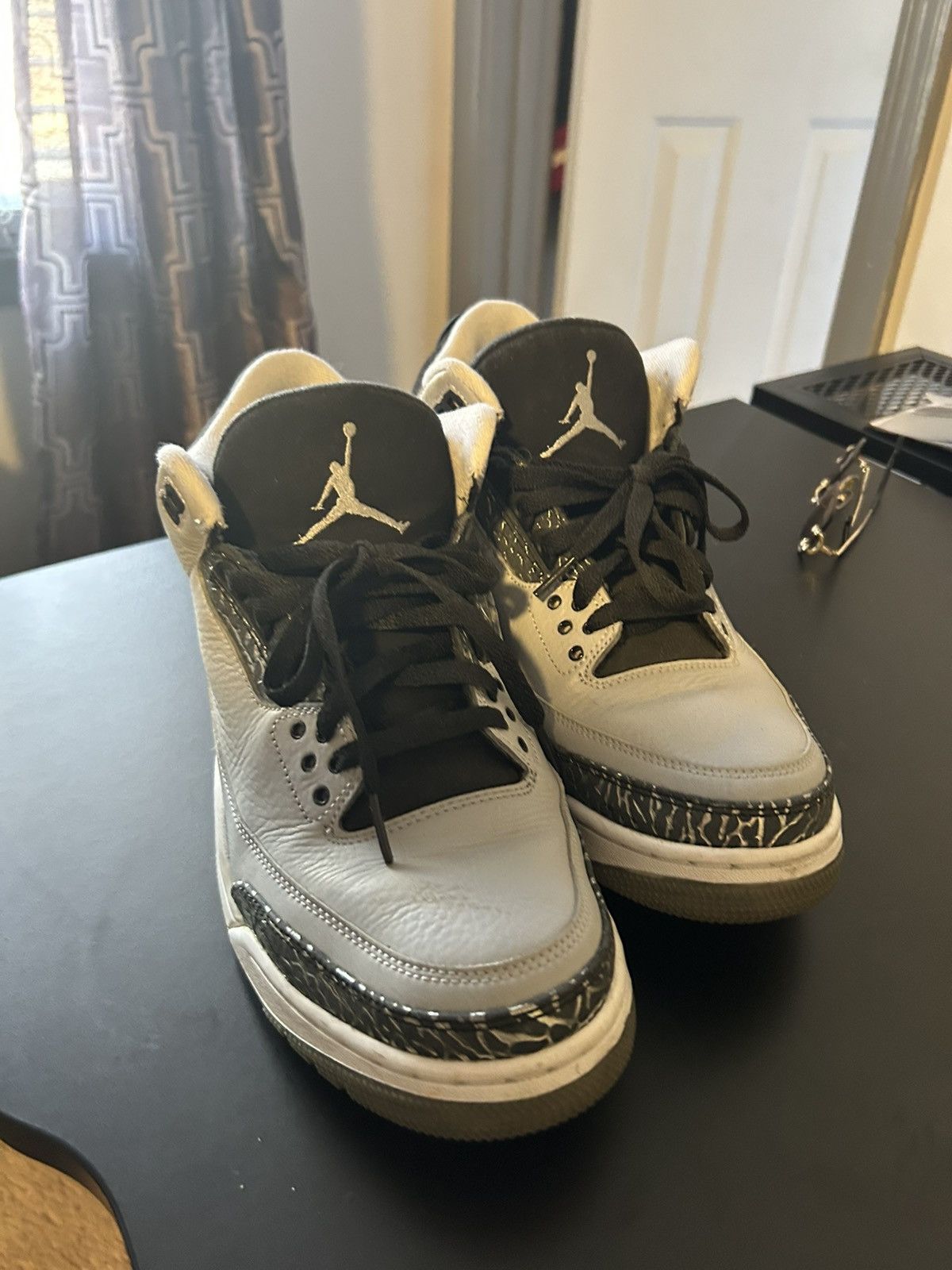 Jordan Brand × Nike Air Jordan Wolf Gray 3s Size US 10.5 / EU 43-44 - 2 Thumbnail