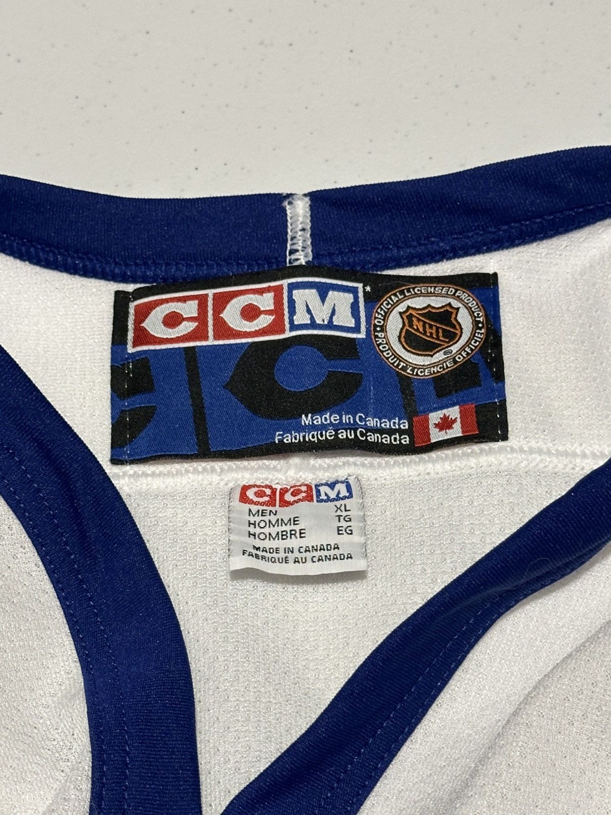 Ccm Vintage Toronto Maple Leafs NHL Hockey CCM Jersey Size US XL / EU 56 / 4 - 4 Thumbnail