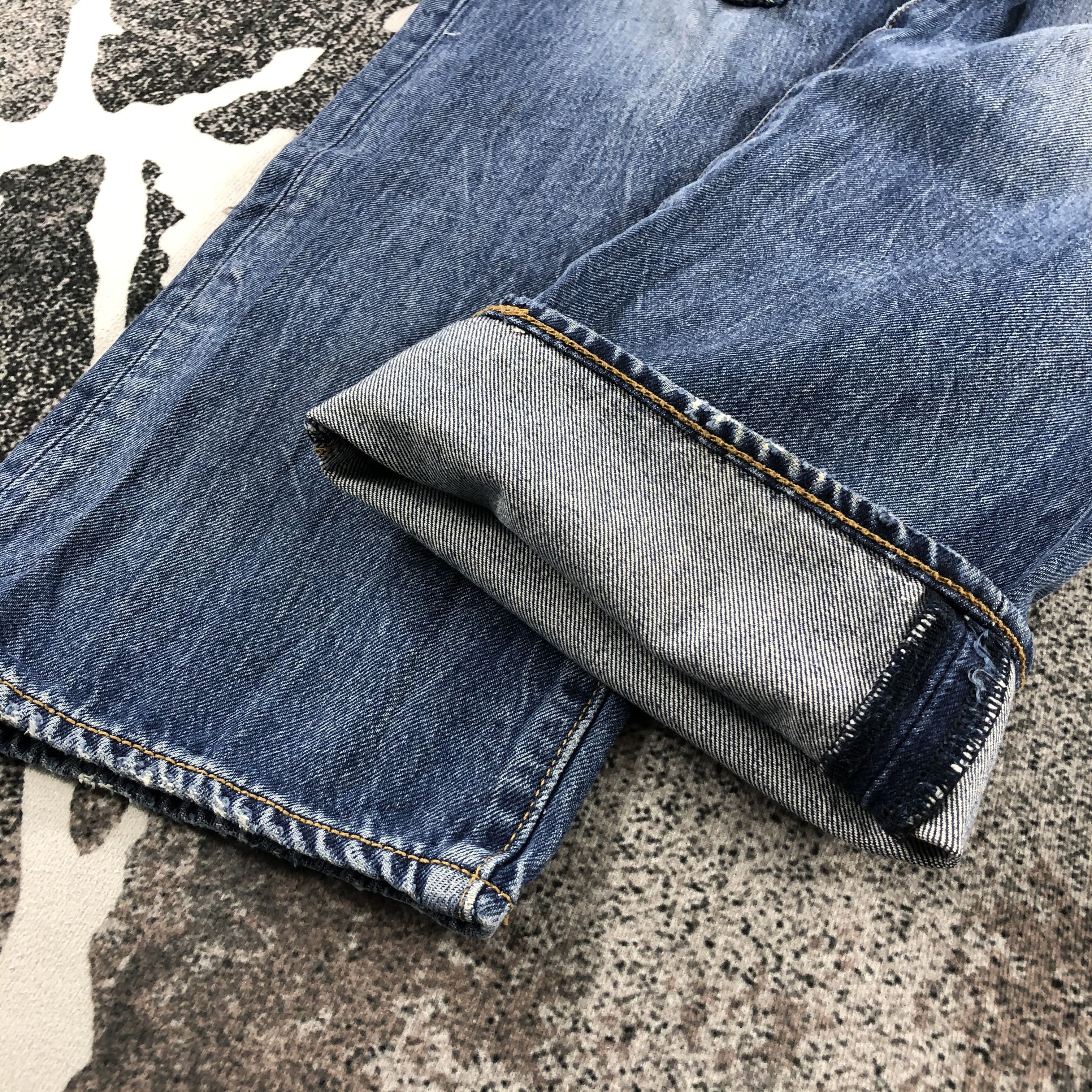 Levi's Vintage Levis 501 Jeans Distress Faded Blue Denim KJ1044 Size US 34 / EU 50 - 7 Thumbnail