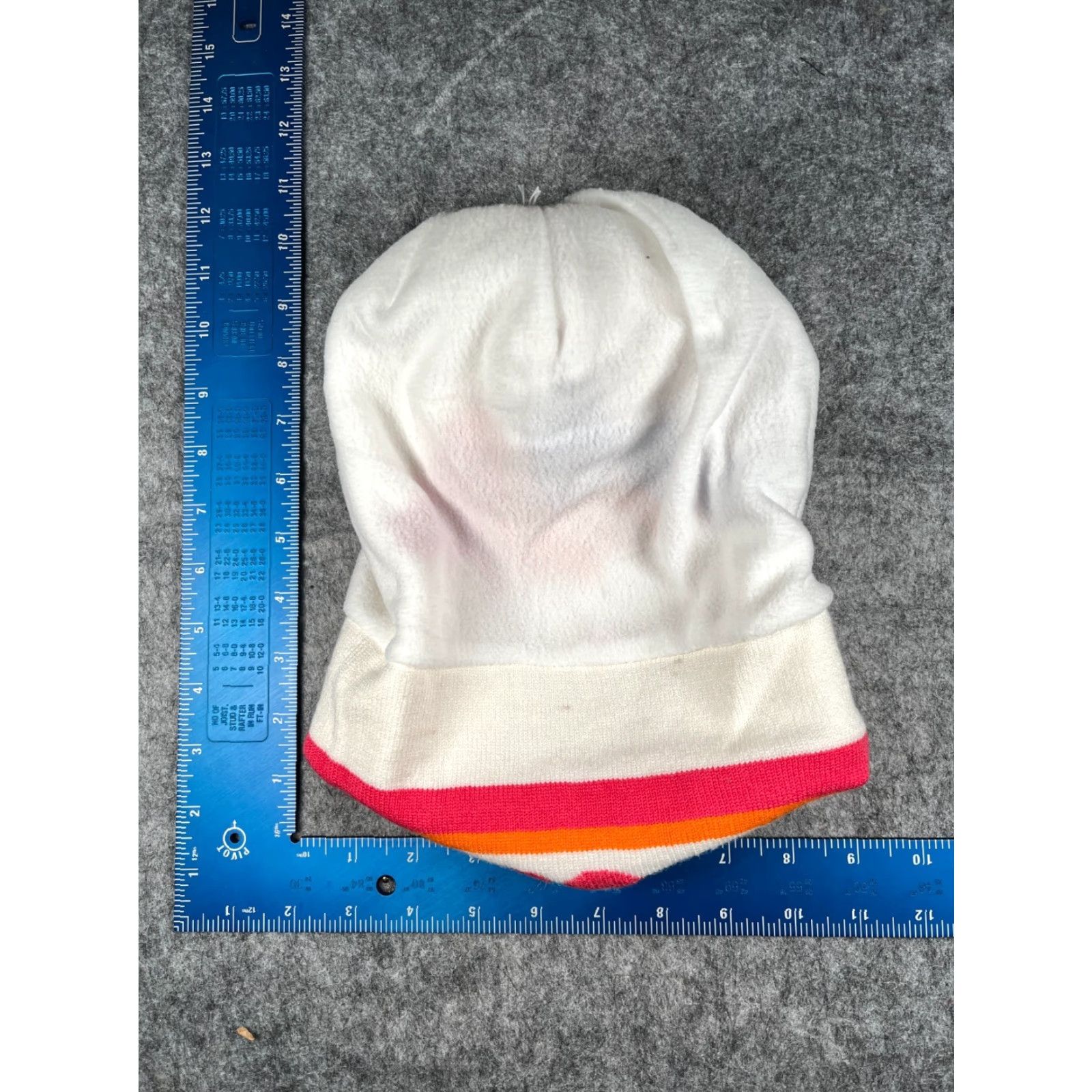 Vintage Ski Club All In Motion Beanie Toque Adult One Size White Viscose Blend Pom NEW Hat/Beanie Unisex Adults Mens Womens Girls Boys Size ONE SIZE - 6 Thumbnail