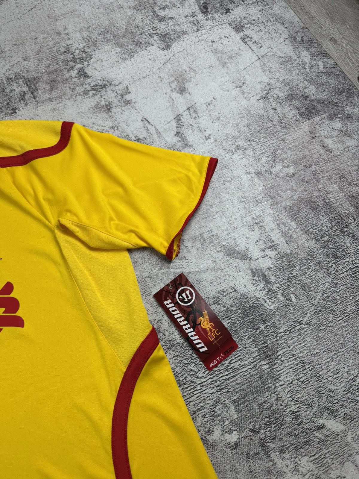 Warrior Liverpool 2014/2015 NEW Away Football Shirt Jersey Kit Size US L / EU 52-54 / 3 - 8 Thumbnail